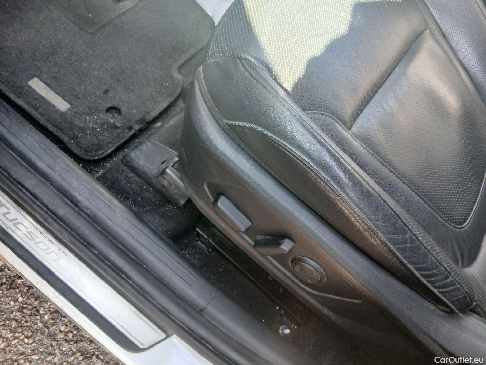  Hyundai  Tucson HYUNDAI  / 2020 / 5P / todoterreno 1.6 TGDI PHEV 195kW Style Auto 4x4 #2