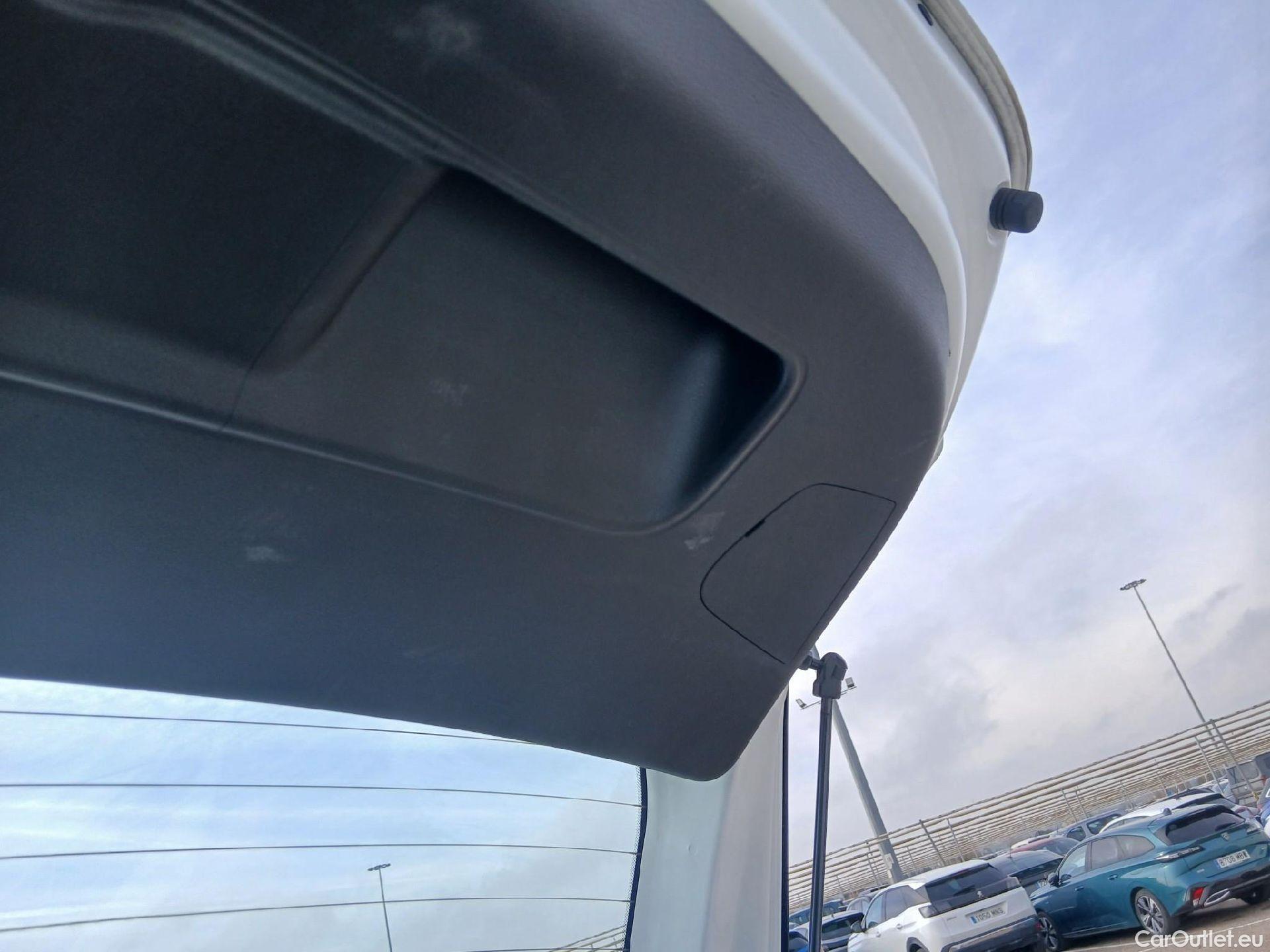  Hyundai  i20 HYUNDAI  / 2020 / 5P / berlina con portón 1.0 TGDI 74kW (100CV) 48V Klass #2