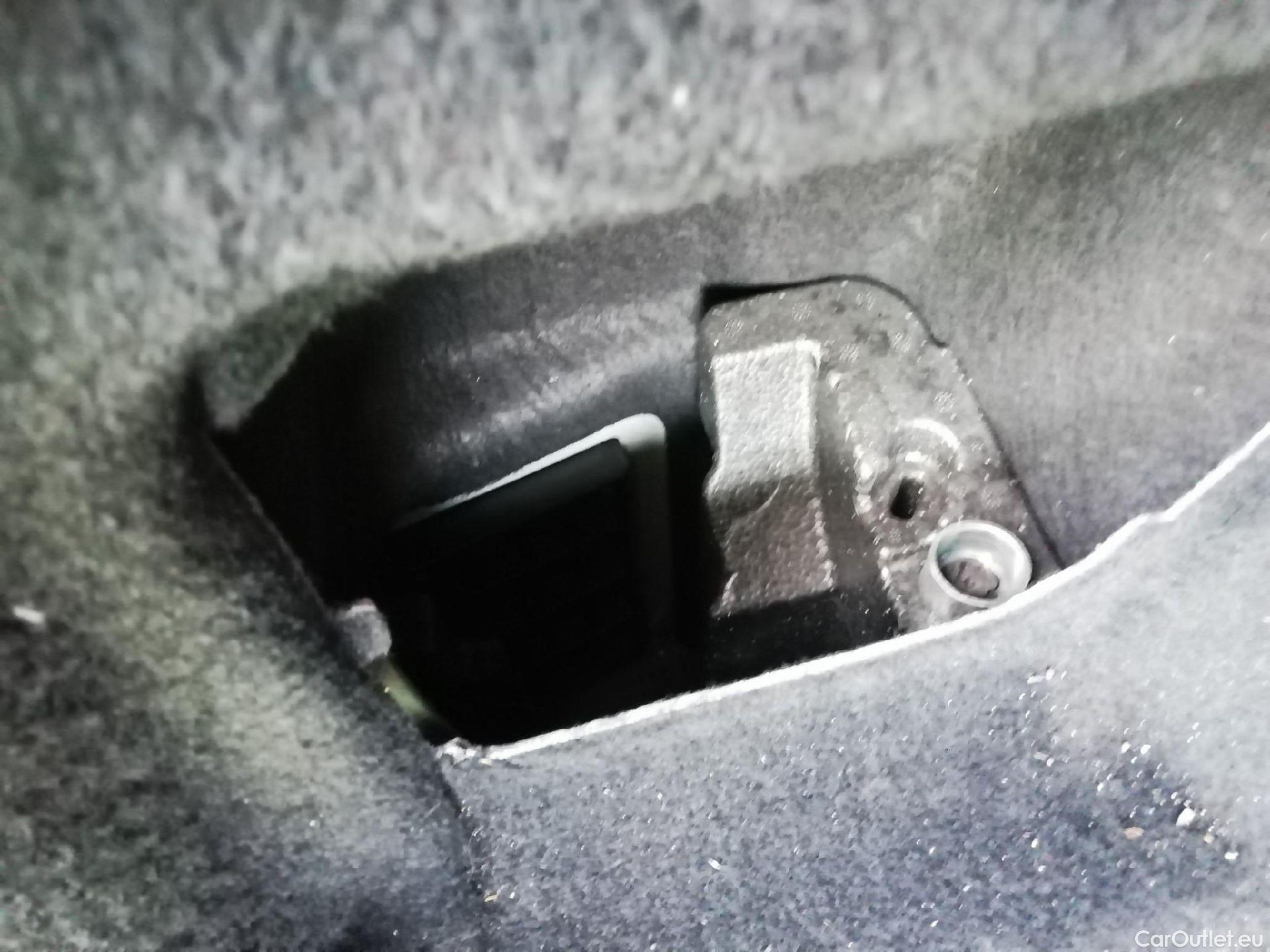  Bmw  X2 Serie  sDrive 18i Advantage 1.5 140CV AT7 E6dT #1