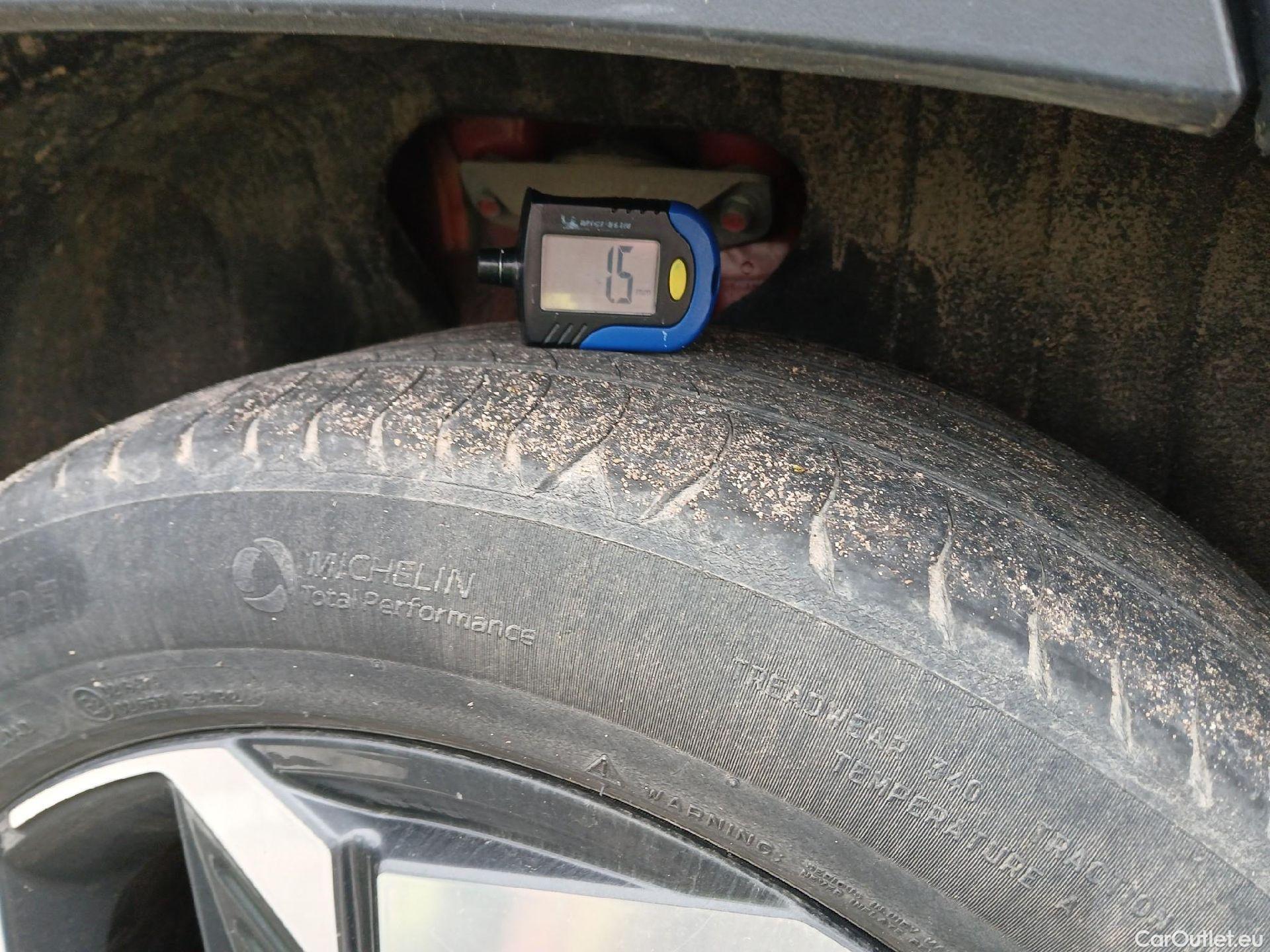  Hyundai  Tucson HYUNDAI  / 2020 / 5P / todoterreno 1.6 TGDI PHEV 195kW Maxx Auto 4X4 #6