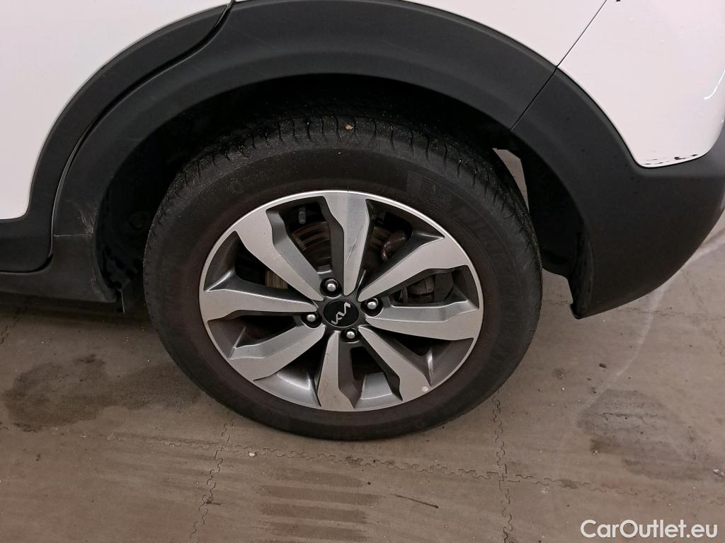  KIA  STONIC KIA  / 2017 / 5P / todoterreno 1.0 T-GDi 74kW (100CV) MHEV iMT Concept #4