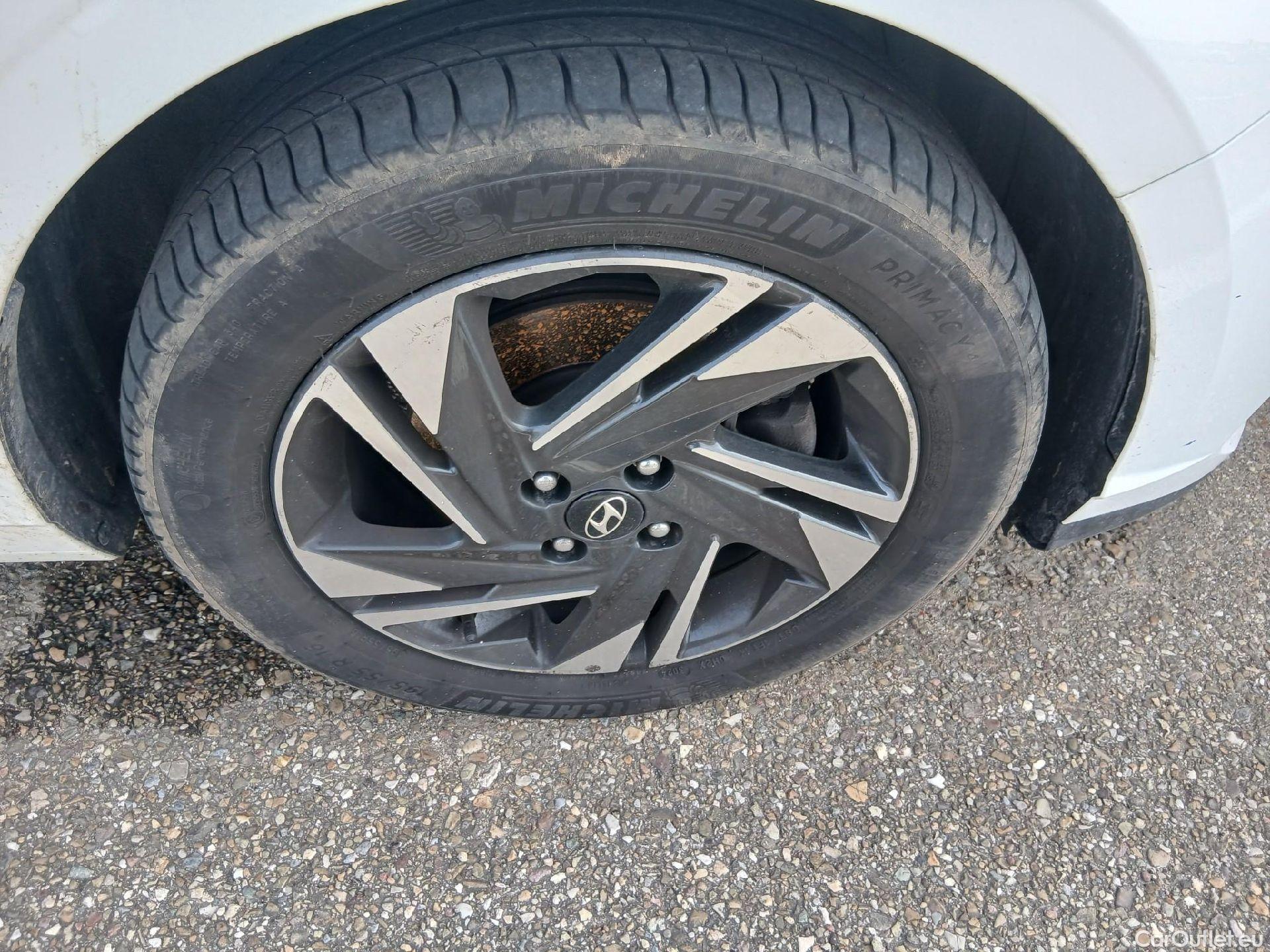  Hyundai  i20 HYUNDAI  / 2020 / 5P / berlina con portón 1.0 TGDI 74kW (100CV) 48V Klass #35