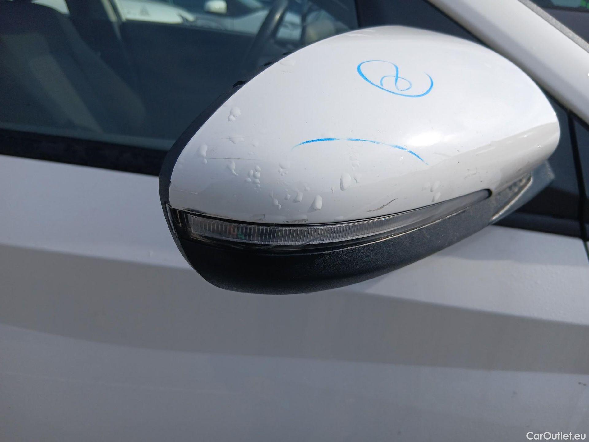  Hyundai  i20 HYUNDAI  / 2020 / 5P / berlina con portón 1.0 TGDI 74kW (100CV) 48V Klass #29