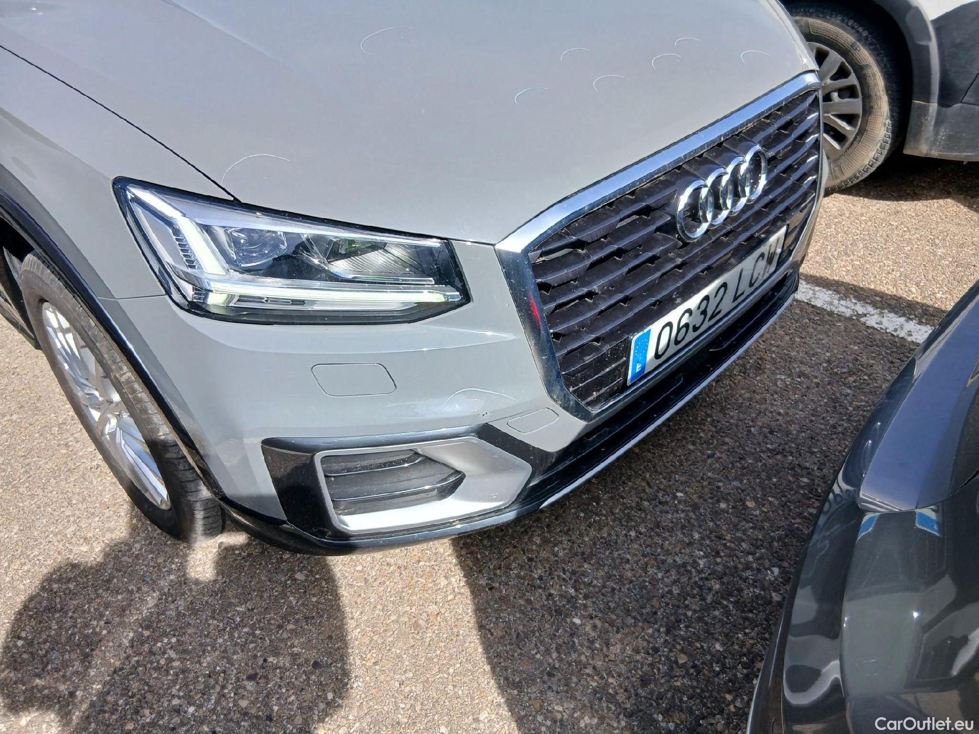  Audi  Q2 AUDI  / 2016 / 5P / todoterreno Design 30 TFSI 85kW (116CV) #3