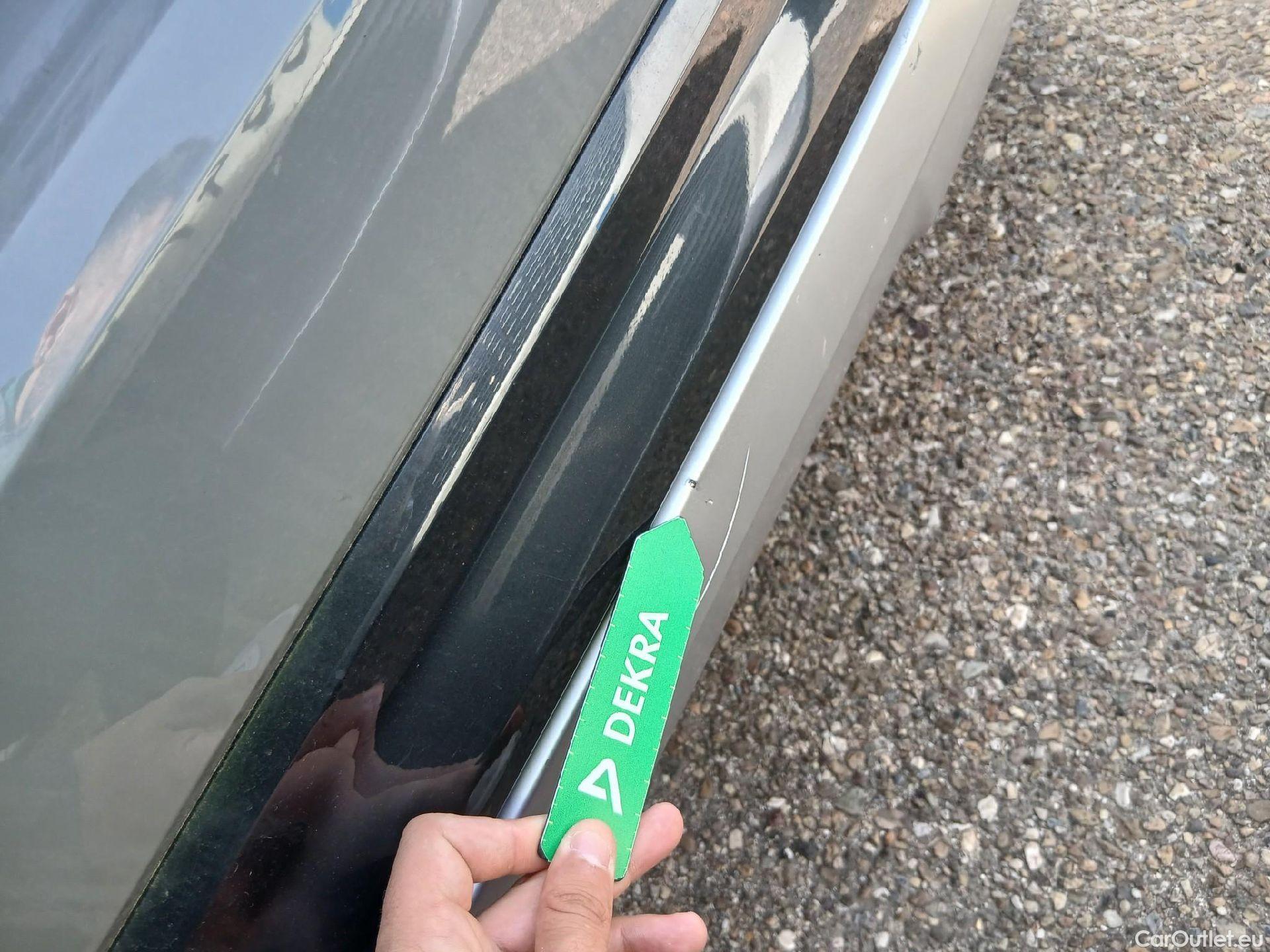  Audi  Q2 AUDI  / 2016 / 5P / todoterreno Design 30 TFSI 85kW (116CV) #14