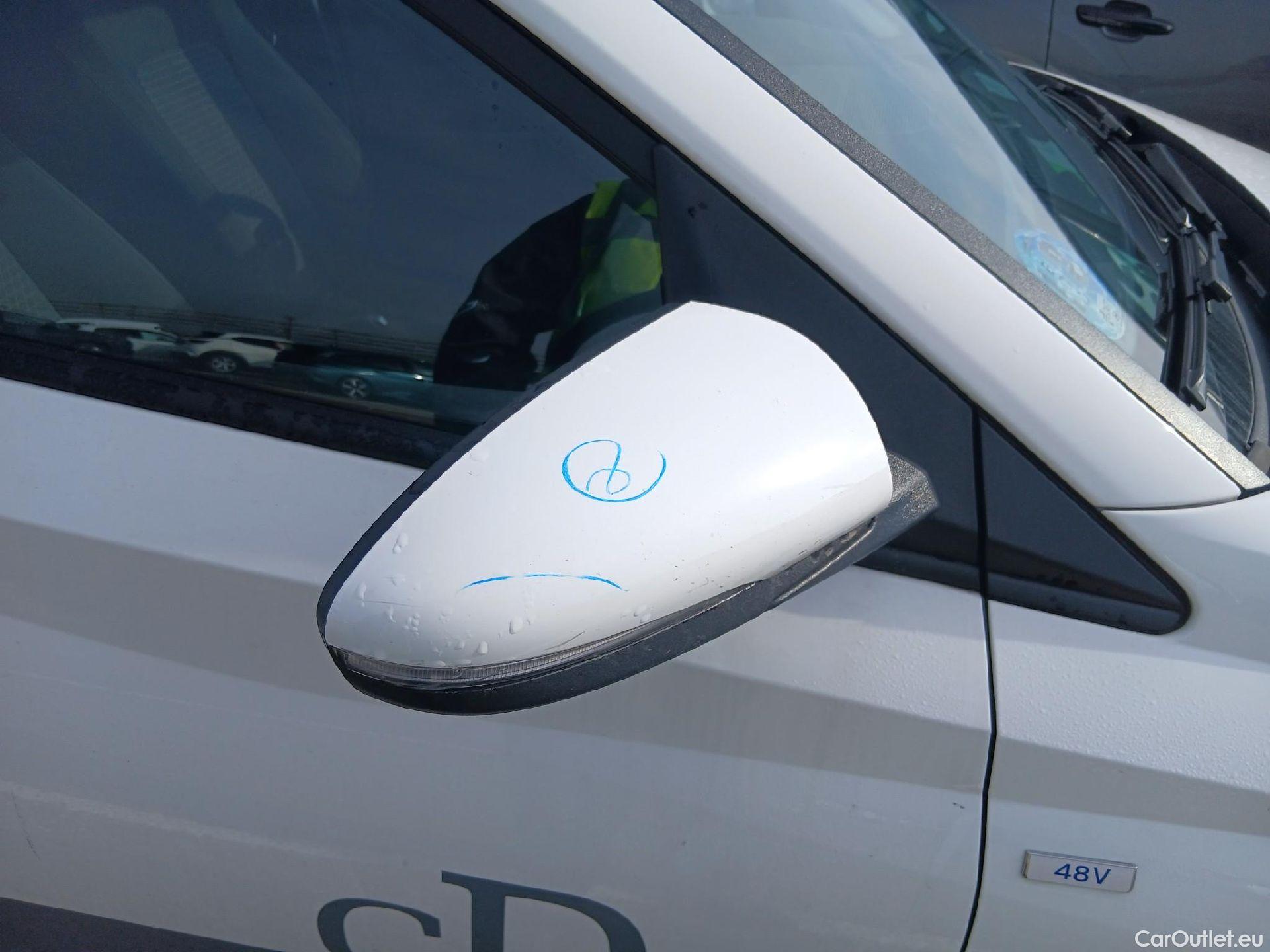  Hyundai  i20 HYUNDAI  / 2020 / 5P / berlina con portón 1.0 TGDI 74kW (100CV) 48V Klass #27