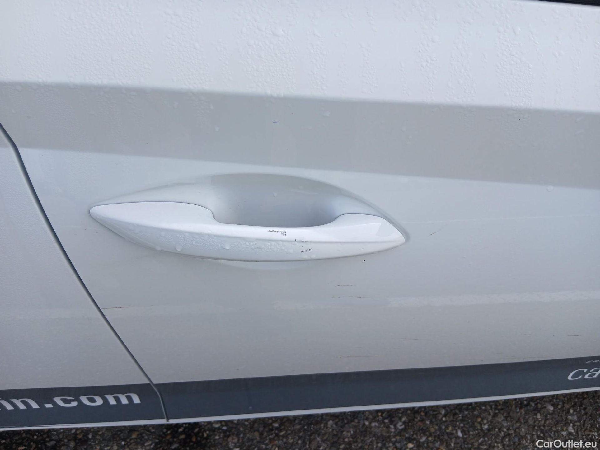  Hyundai  i20 HYUNDAI  / 2020 / 5P / berlina con portón 1.0 TGDI 74kW (100CV) 48V Klass #29