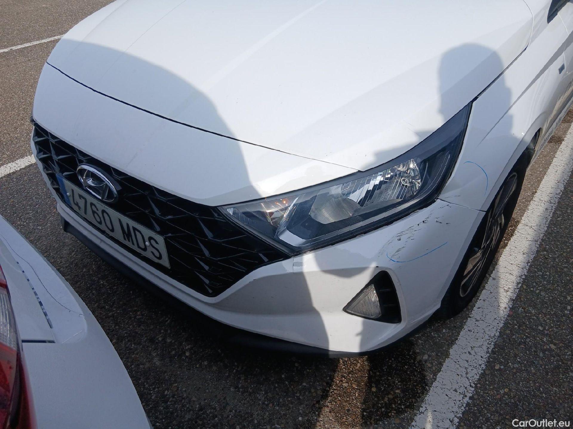  Hyundai  i20 HYUNDAI  / 2020 / 5P / berlina con portón 1.0 TGDI 74kW (100CV) 48V Klass #4