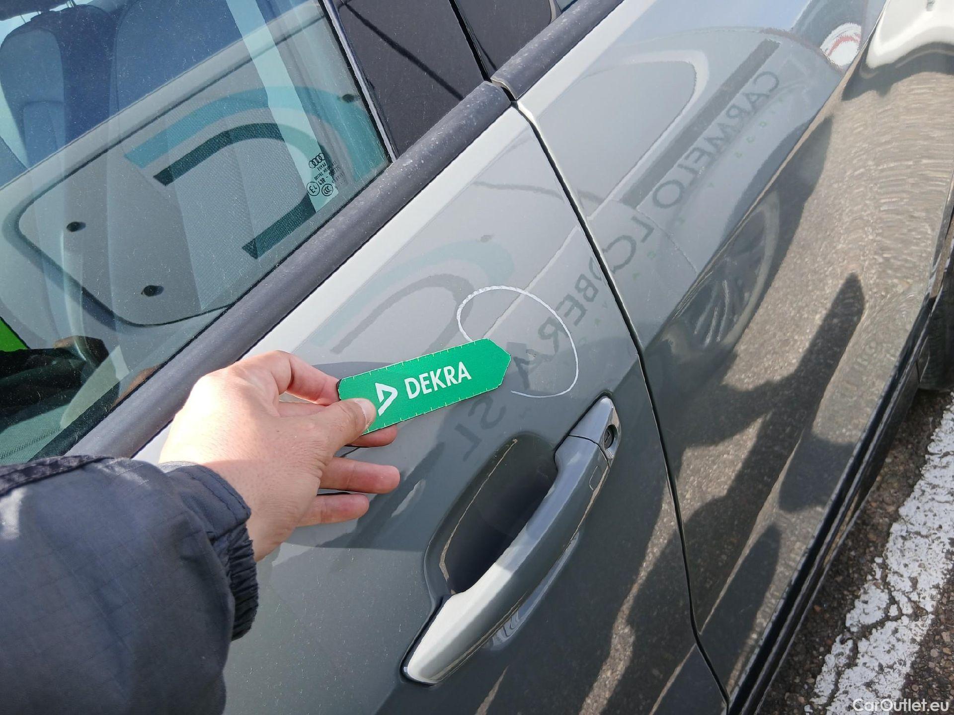  Audi  Q2 AUDI  / 2016 / 5P / todoterreno Design 30 TFSI 85kW (116CV) #8