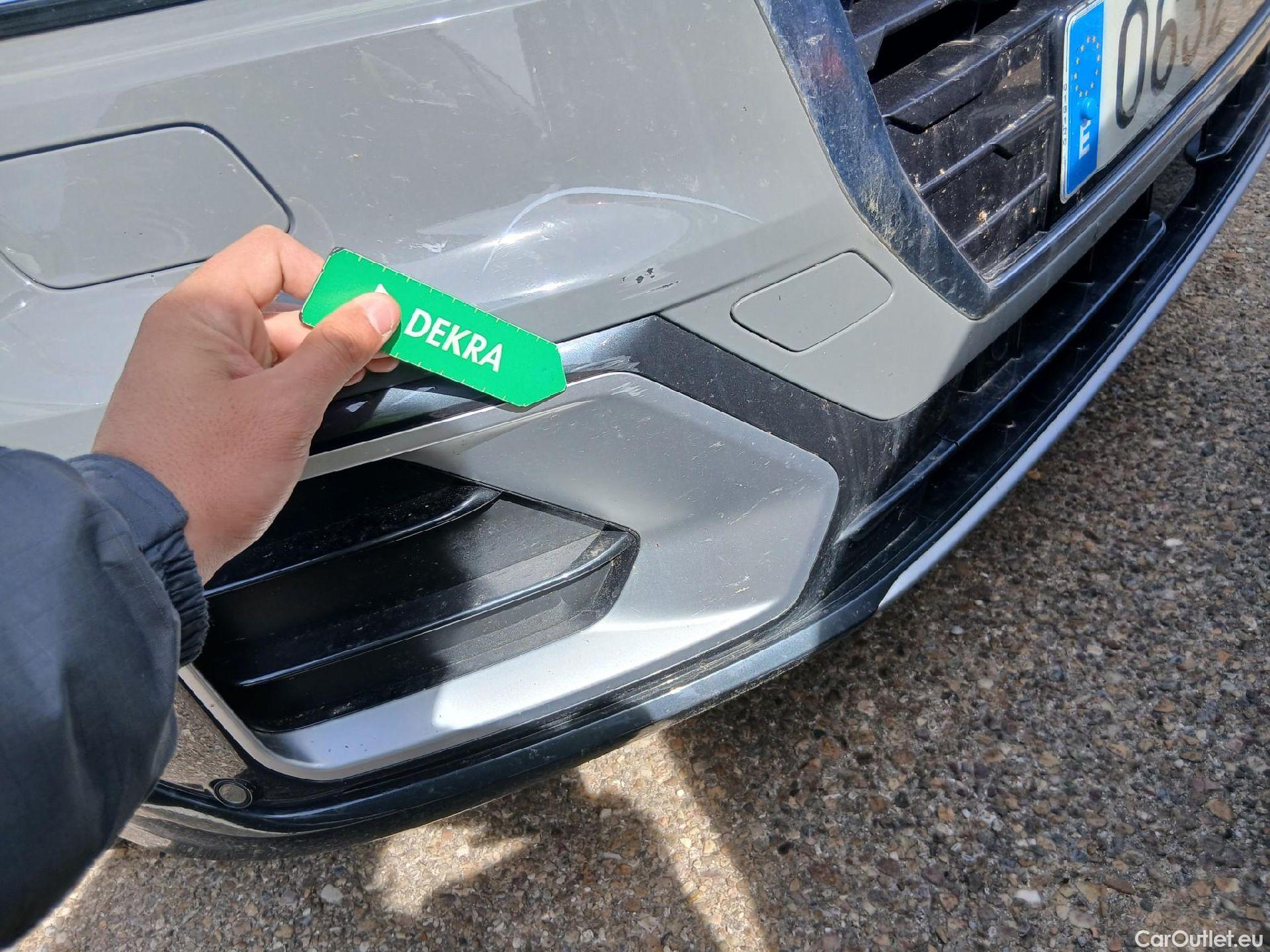  Audi  Q2 AUDI  / 2016 / 5P / todoterreno Design 30 TFSI 85kW (116CV) #21