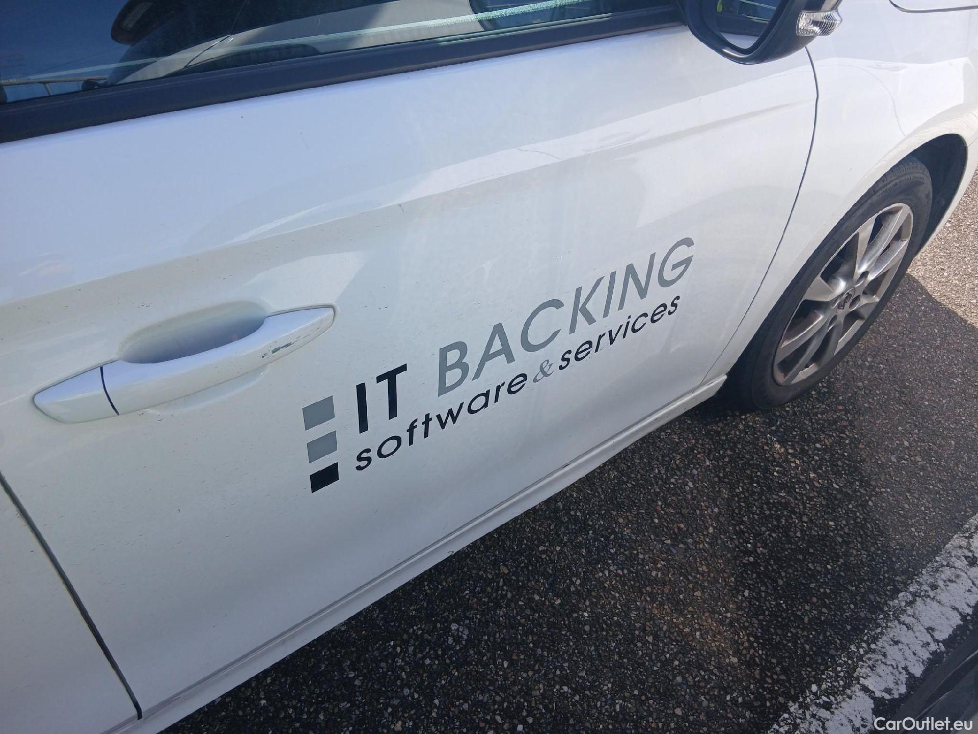  Opel  Corsa OPEL  / 2019 / 5P / berlina con portón 1.2 XEL 55kW (75CV) Edition #27