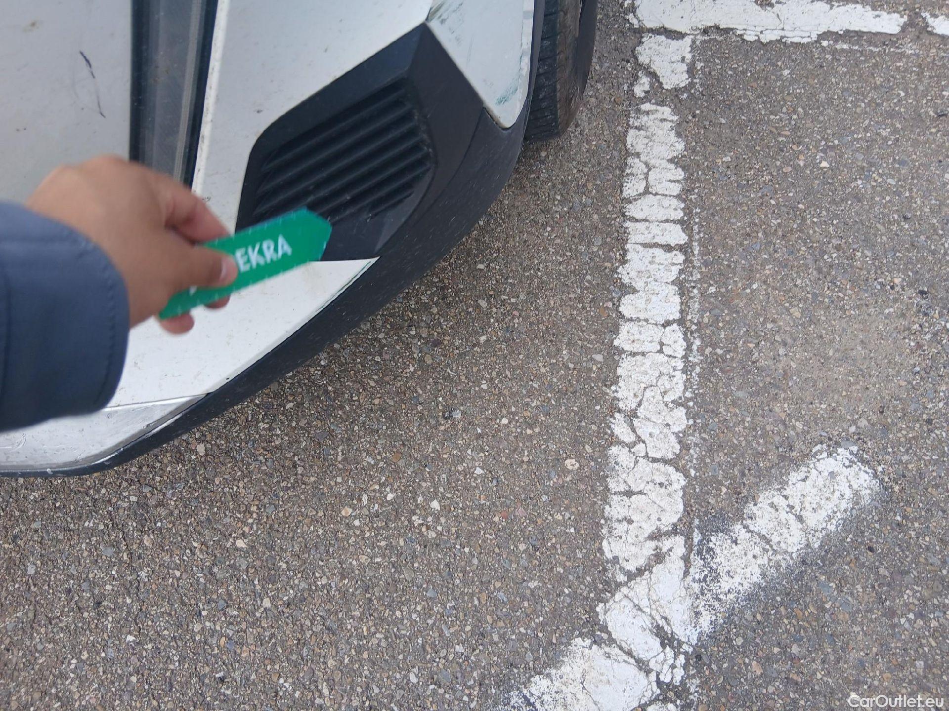  Peugeot  2008 PEUGEOT  / 2019 / 5P / todoterreno Allure BlueHDI 81kW (110CV) #7