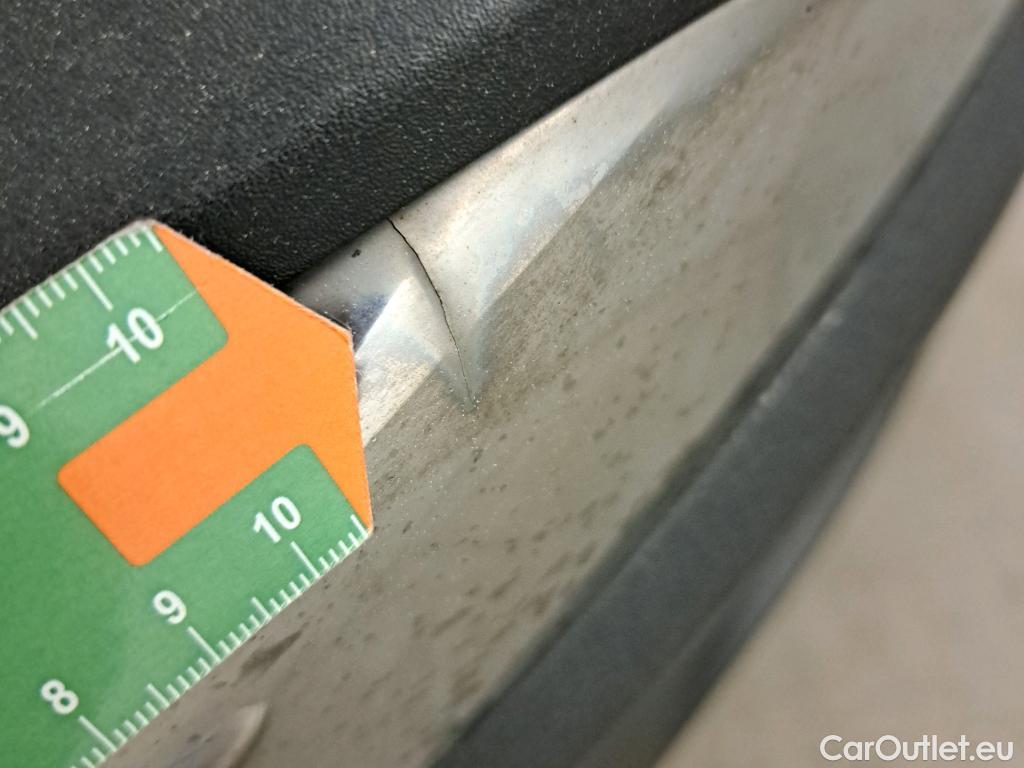  Peugeot  3008 PEUGEOT  / 2020 / 5P / todoterreno 1.5 BlueHDi 96kW S&S GT EAT8 #3