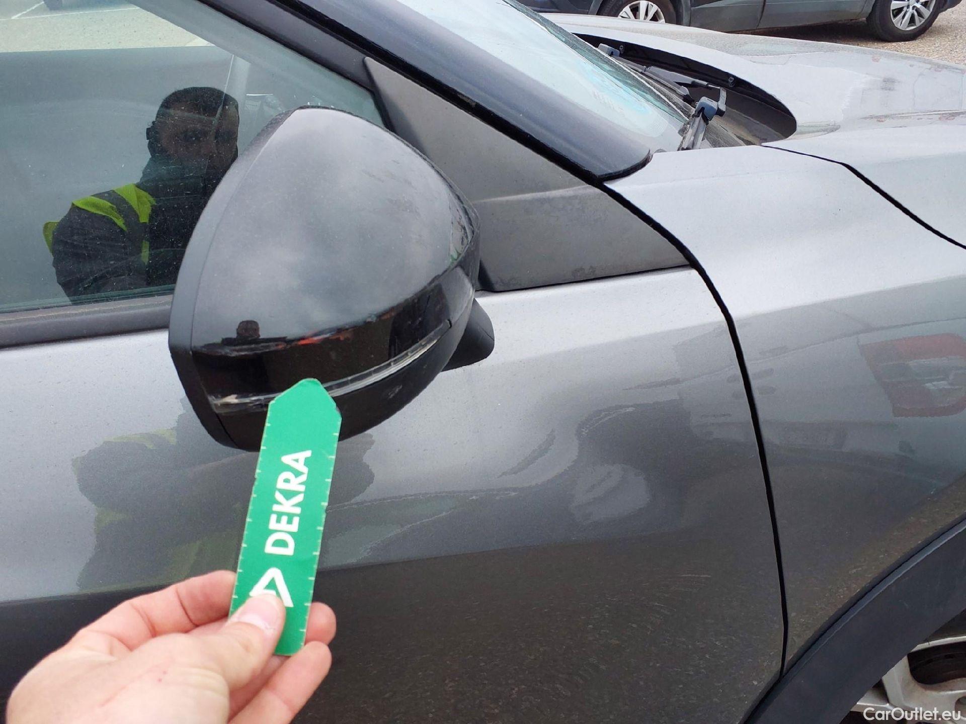  Nissan  Juke NISSAN  / 2019 / 5P / crossover DIG-T 84 kW (114 CV) DCT 7 V N-Connecta (AC2) #19