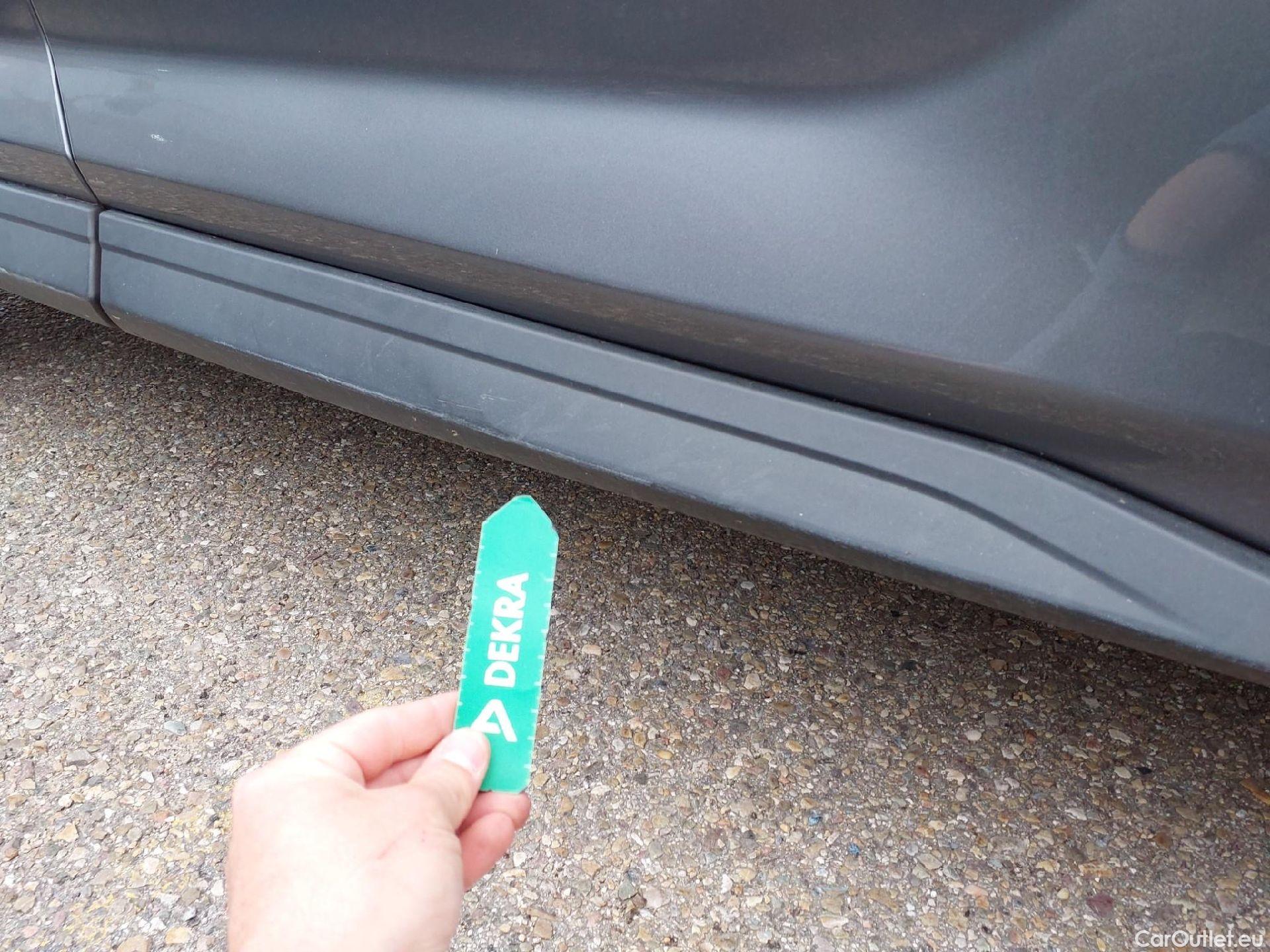  Nissan  Juke NISSAN  / 2019 / 5P / crossover DIG-T 84 kW (114 CV) DCT 7 V N-Connecta (AC2) #23