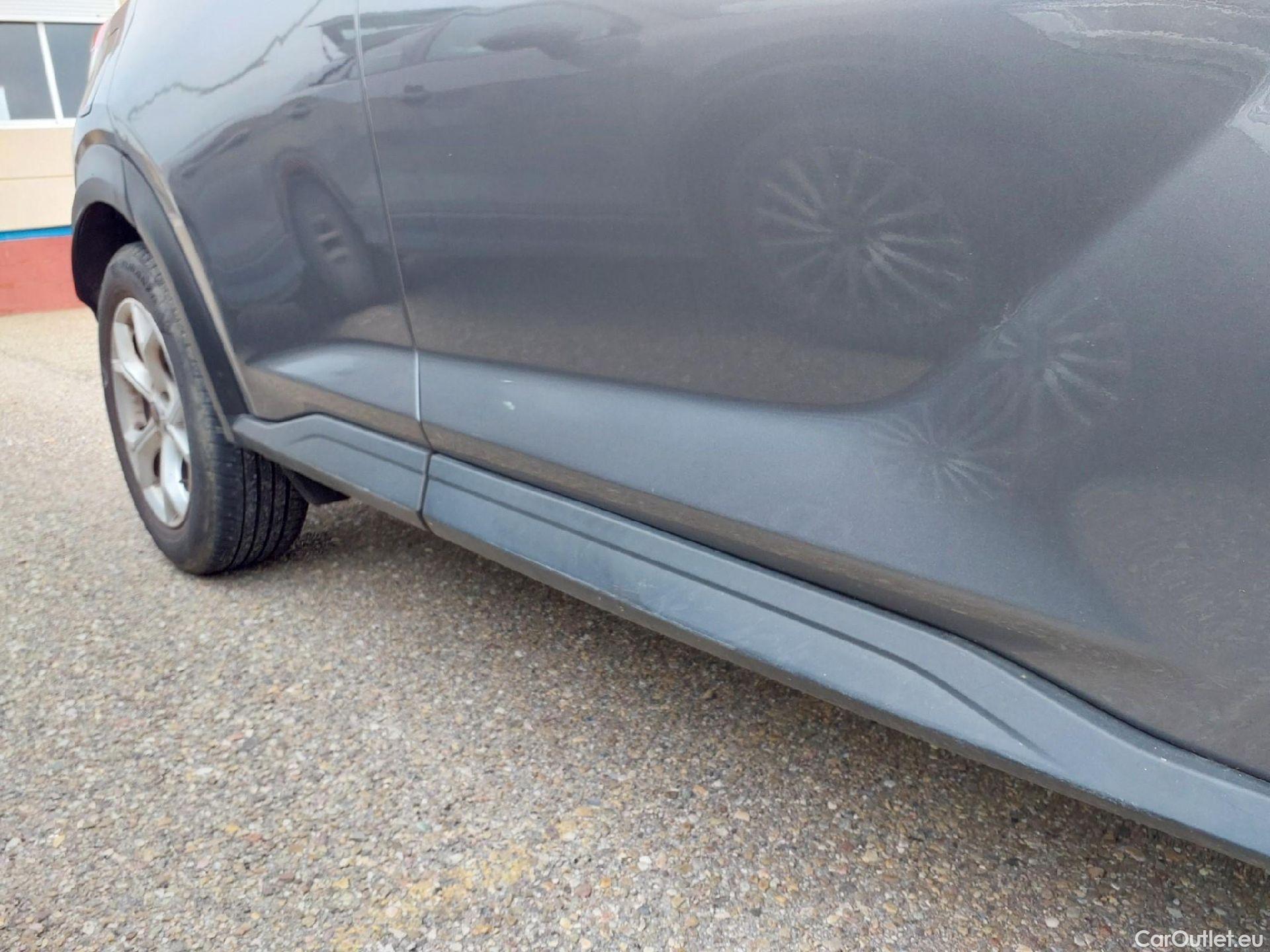  Nissan  Juke NISSAN  / 2019 / 5P / crossover DIG-T 84 kW (114 CV) DCT 7 V N-Connecta (AC2) #22