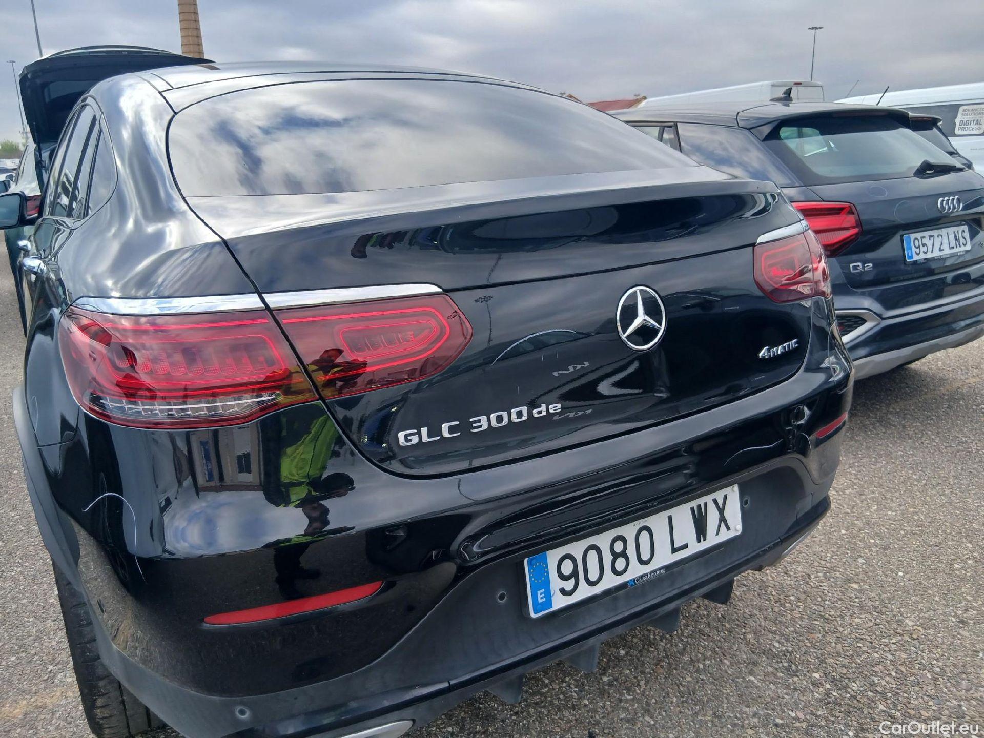  Mercedes  G-Klasee MERCEDES-BENZ GLC Coupé / 2019 / 5P / coupé GLC 300 de 4MATIC #9