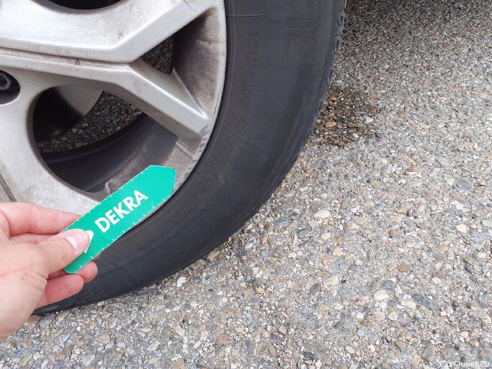  Nissan  Juke NISSAN  / 2019 / 5P / crossover DIG-T 84 kW (114 CV) DCT 7 V N-Connecta (AC2) #11