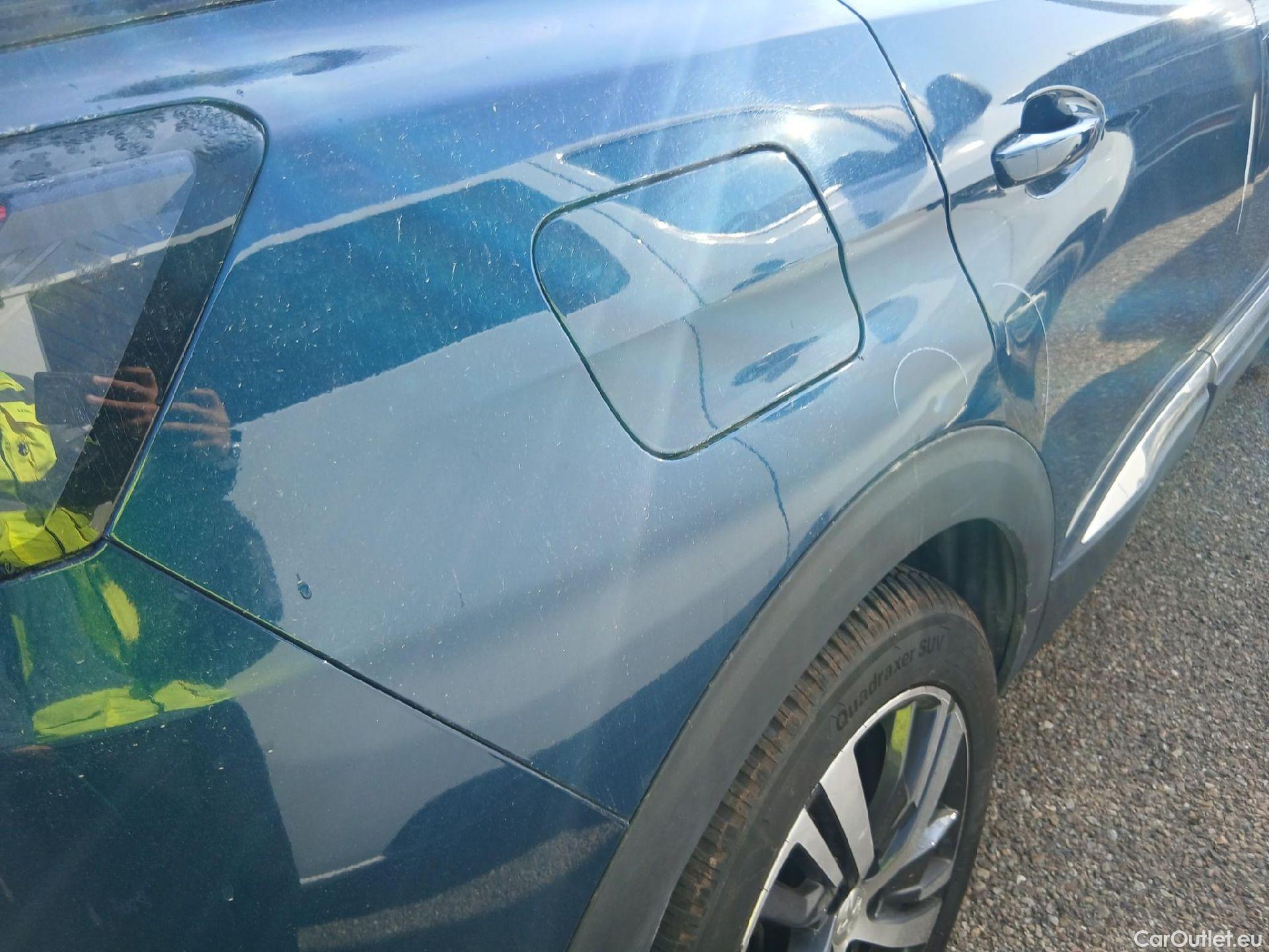  Peugeot  3008 PEUGEOT  / 2020 / 5P / todoterreno 1.5 BlueHDi 96kW (130CV) S&S Allure EAT8 #18