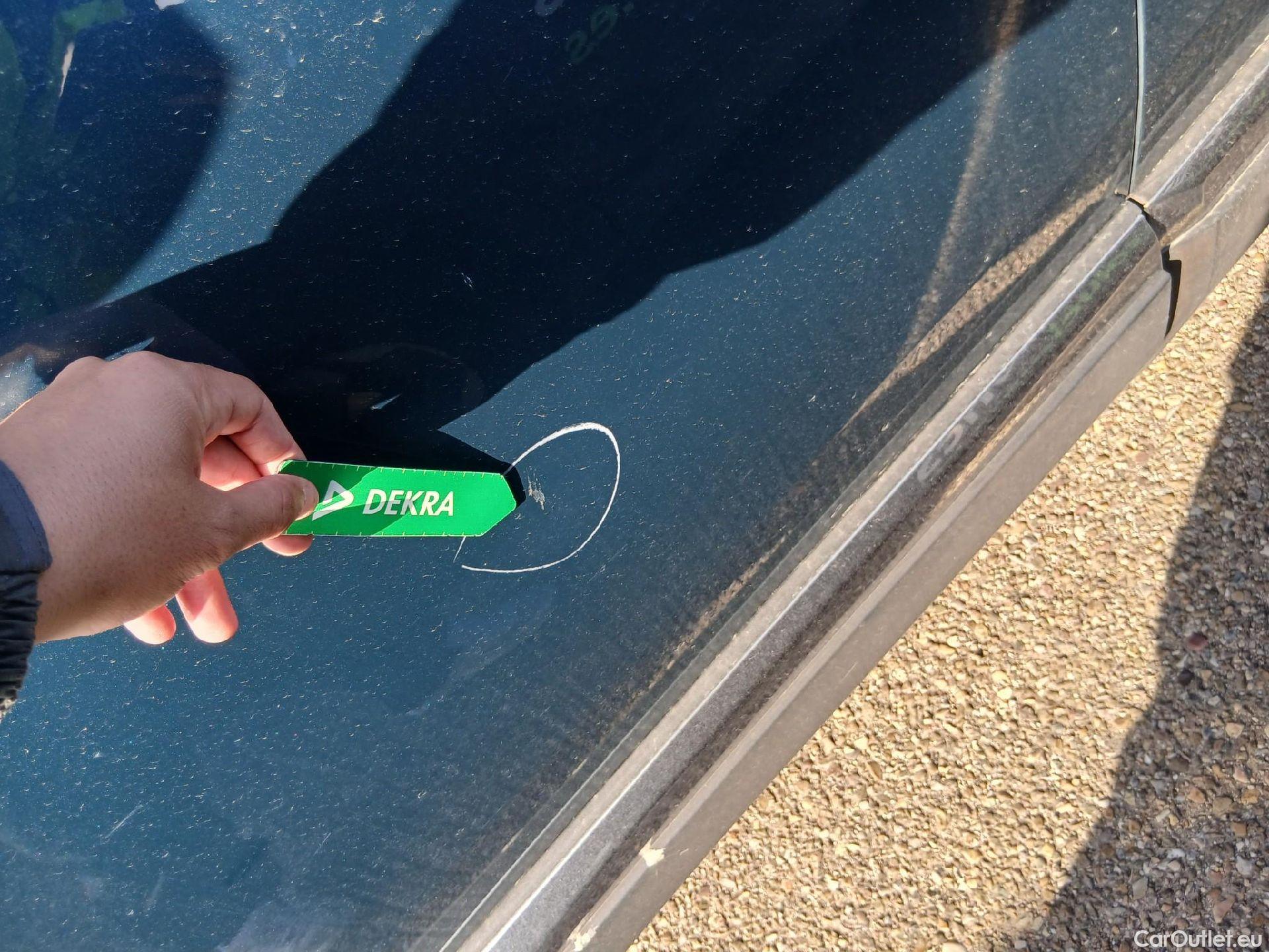  Peugeot  3008 PEUGEOT  / 2020 / 5P / todoterreno 1.5 BlueHDi 96kW (130CV) S&S Allure EAT8 #5