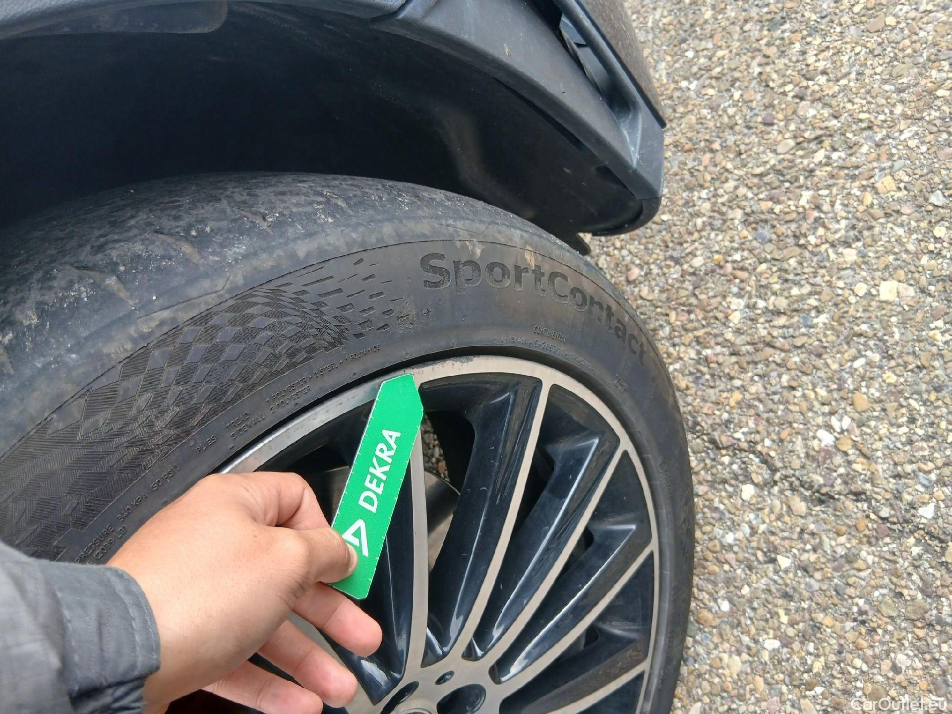  Mercedes  G-Klasee MERCEDES-BENZ GLC Coupé / 2019 / 5P / coupé GLC 300 de 4MATIC #17