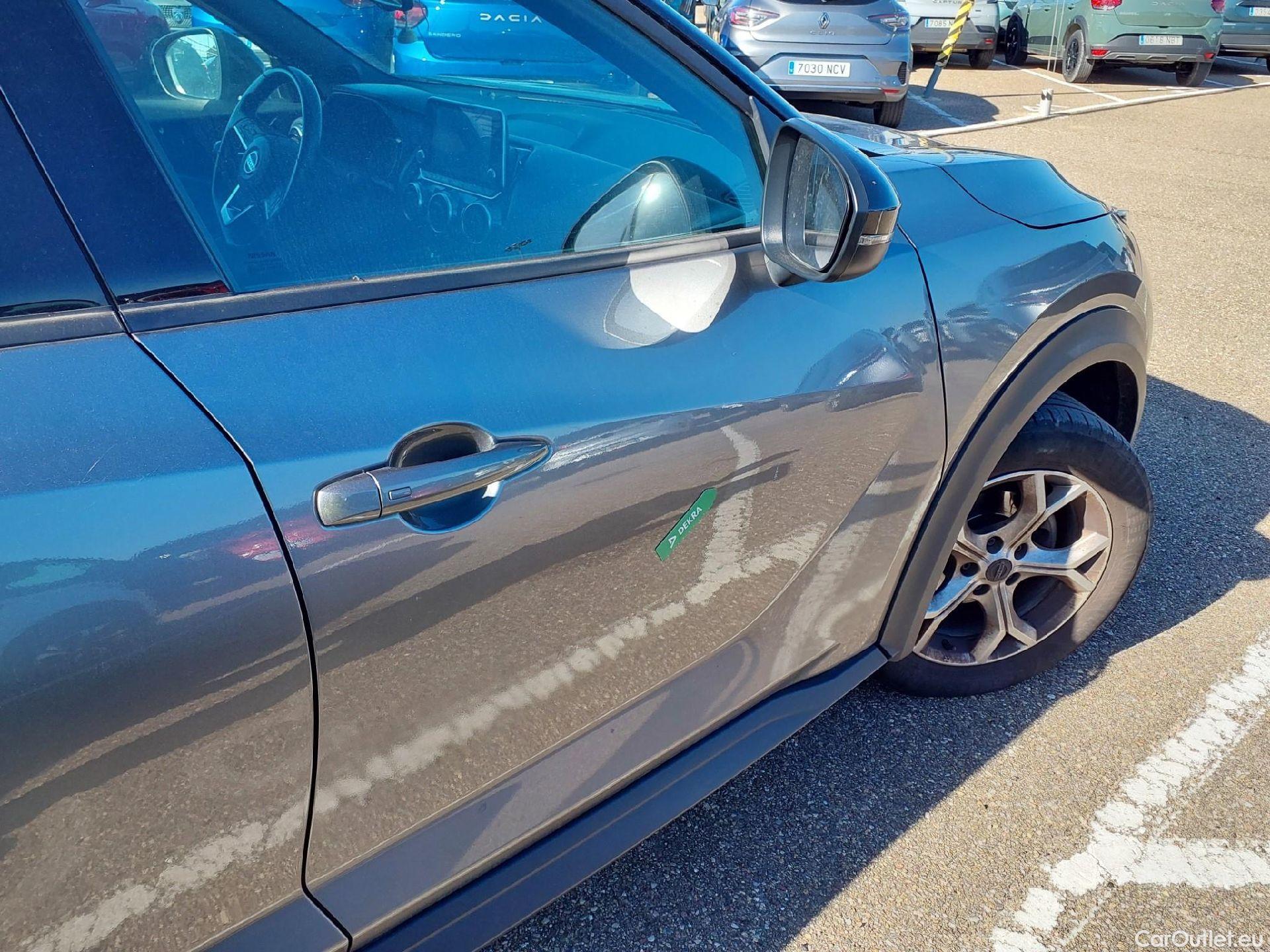  Nissan  Juke NISSAN  / 2019 / 5P / crossover DIG-T 84 kW (114 CV) DCT 7 V N-Connecta (AC2) #28