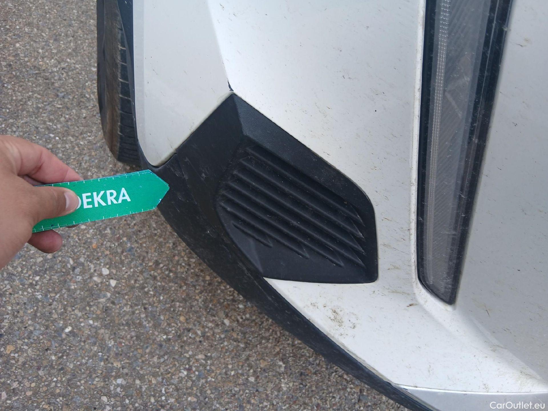  Peugeot  2008 PEUGEOT  / 2019 / 5P / todoterreno Allure BlueHDI 81kW (110CV) #10