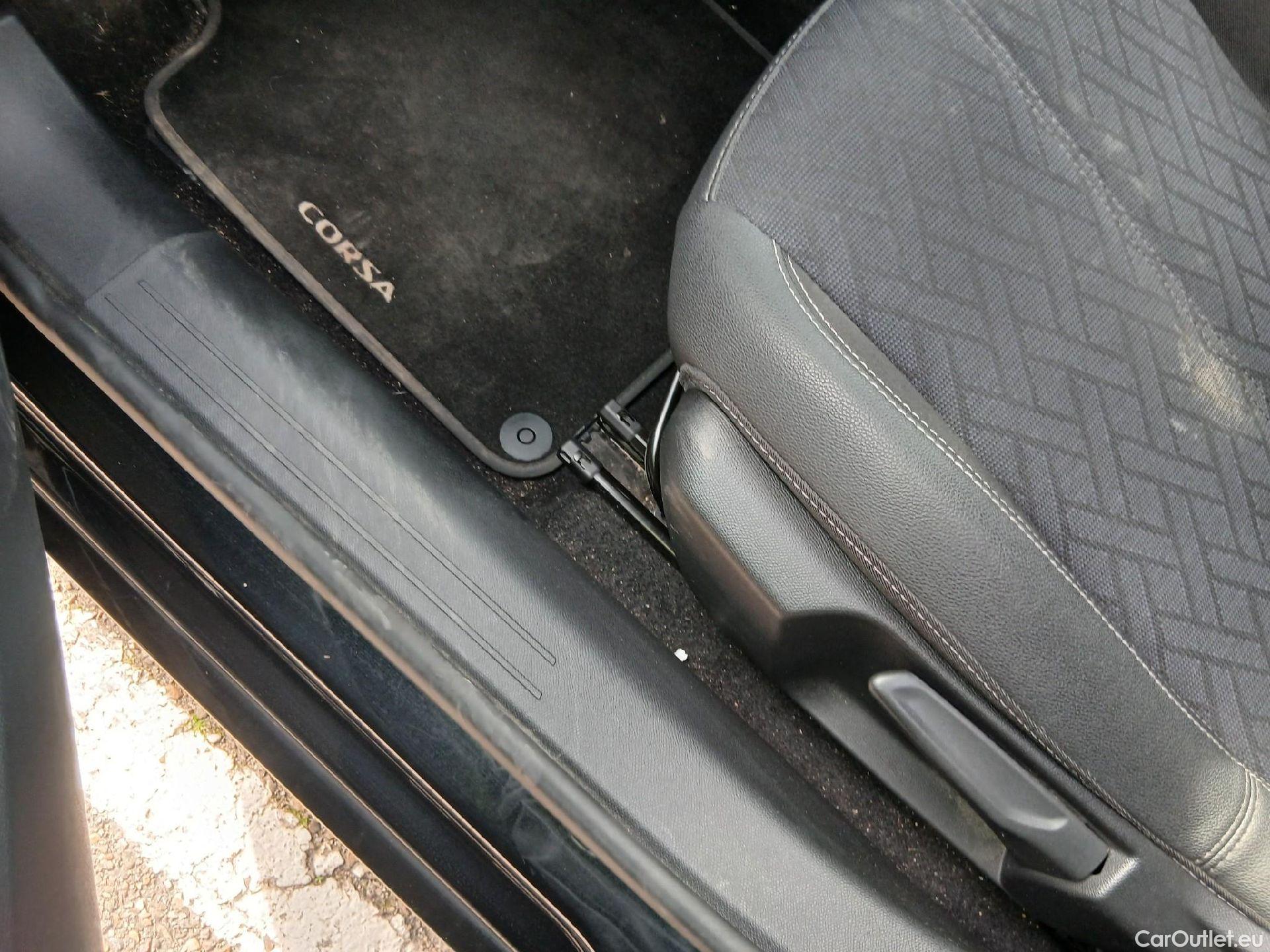  Opel  Corsa OPEL  / 2019 / 5P / berlina con portón 1.2T XHL 74kW (100CV) Elegance Auto #1