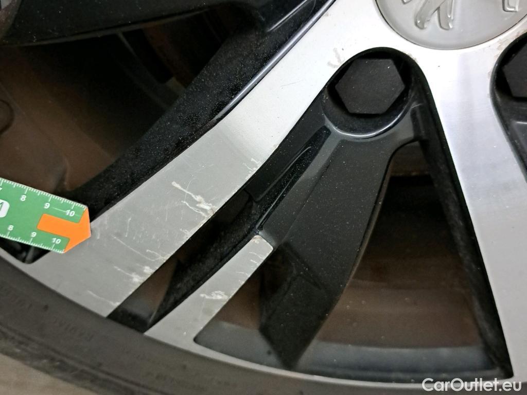  Peugeot  3008 PEUGEOT  / 2020 / 5P / todoterreno 1.5 BlueHDi 96kW S&S GT EAT8 #8