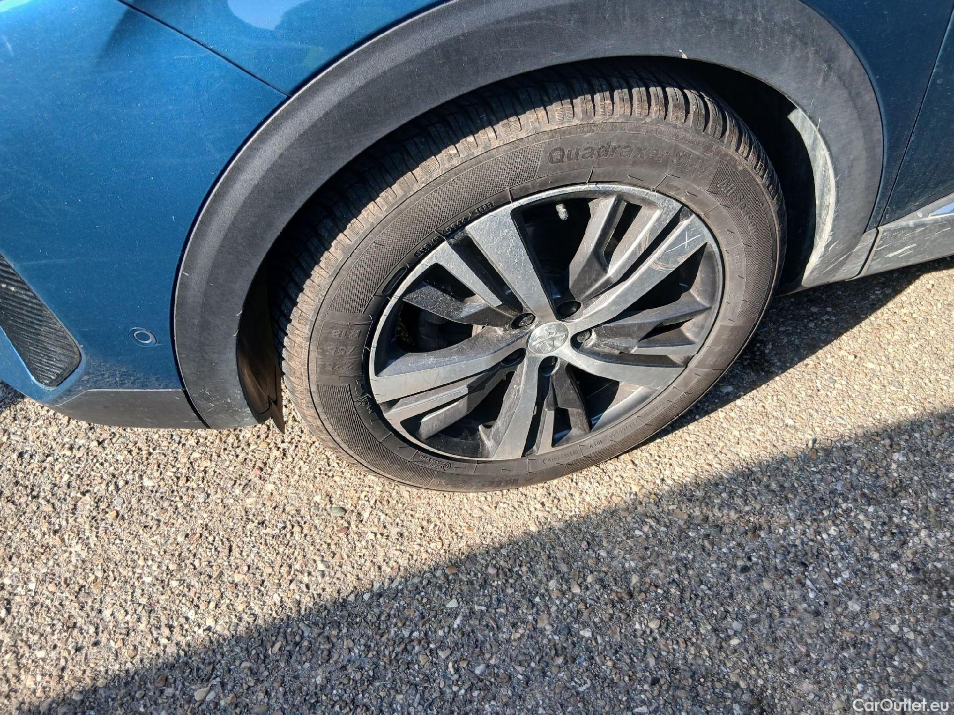  Peugeot  3008 PEUGEOT  / 2020 / 5P / todoterreno 1.5 BlueHDi 96kW (130CV) S&S Allure EAT8 #4