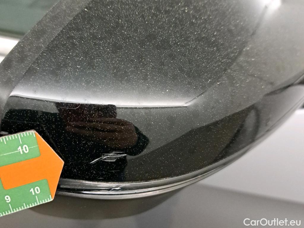  Peugeot  3008 PEUGEOT  / 2020 / 5P / todoterreno 1.5 BlueHDi 96kW S&S GT EAT8 #41