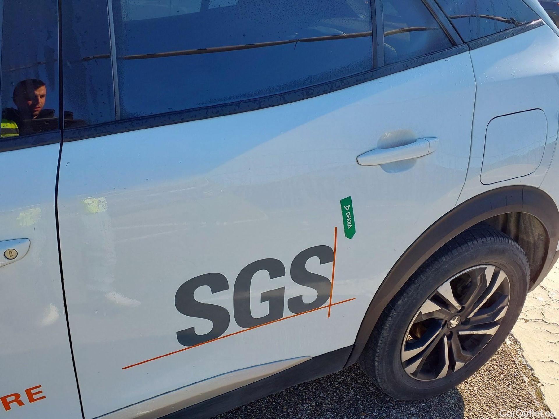  Peugeot  2008 PEUGEOT  / 2019 / 5P / todoterreno Allure BlueHDI 81kW (110CV) #6