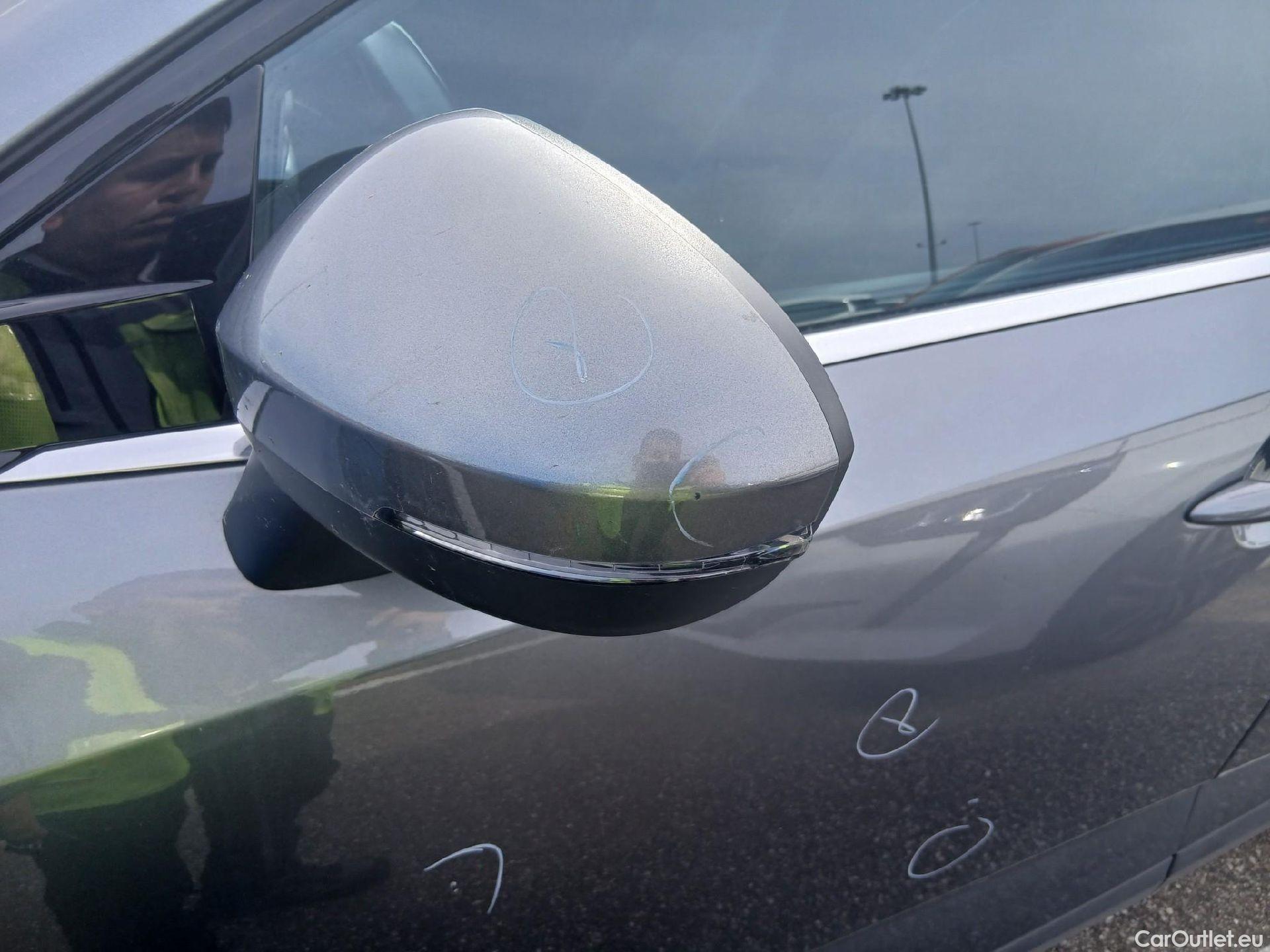  Nissan  Qashqai NISSAN  / 2021 / 5P / todoterreno DIG-T 116kW (158CV) mHEV Xtronic Acenta (AC) #8