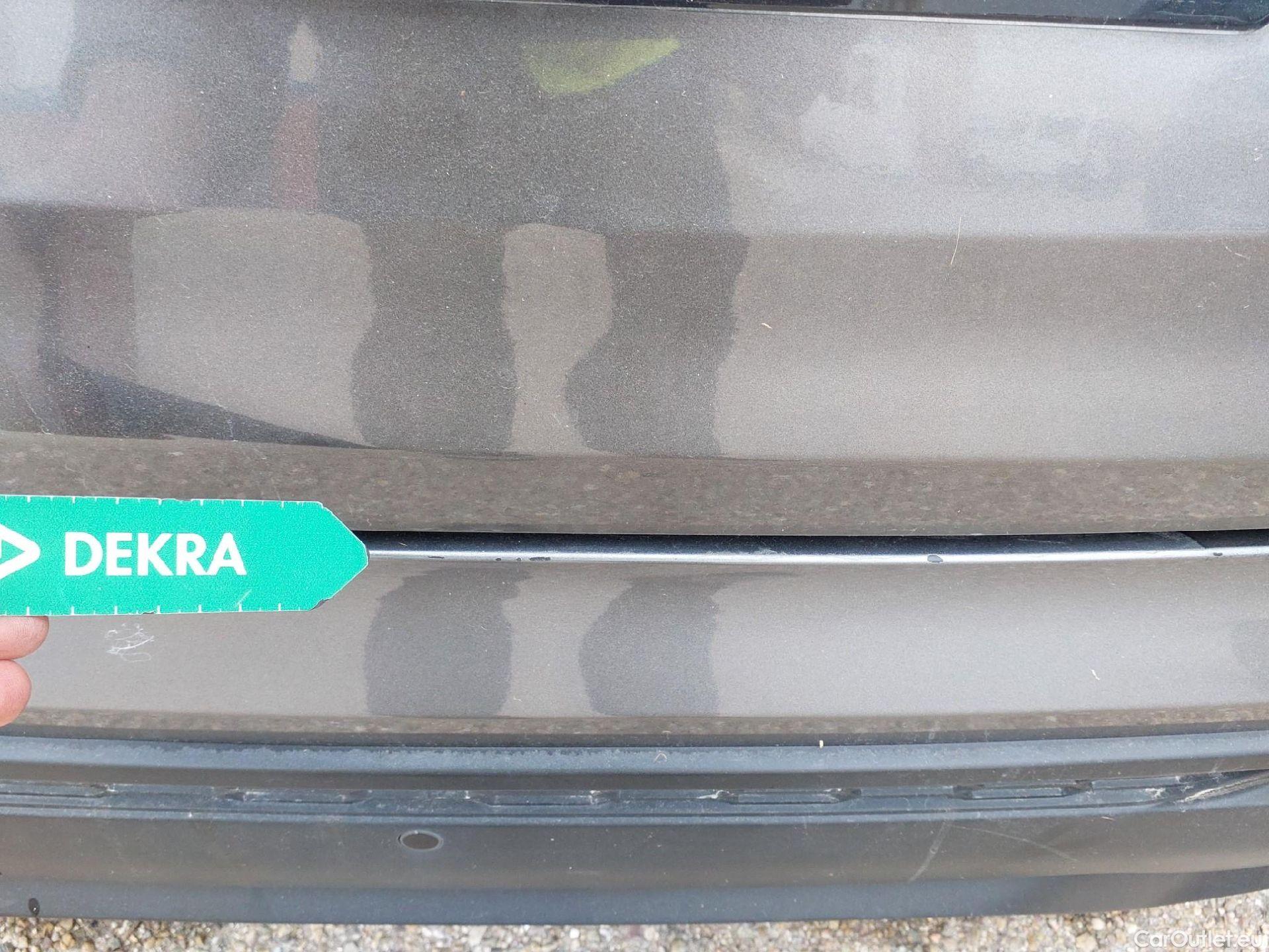  Nissan  Juke NISSAN  / 2019 / 5P / crossover DIG-T 84 kW (114 CV) DCT 7 V N-Connecta (AC2) #17