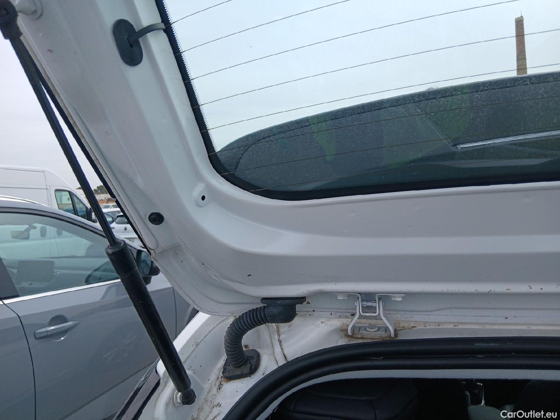  Opel  Corsa OPEL  1.2T XHL 74kW (100CV) Elegance (CX2) #4