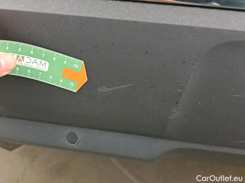  Peugeot  3008 PEUGEOT  / 2020 / 5P / todoterreno 1.5 BlueHDi 96kW S&S GT EAT8 #31