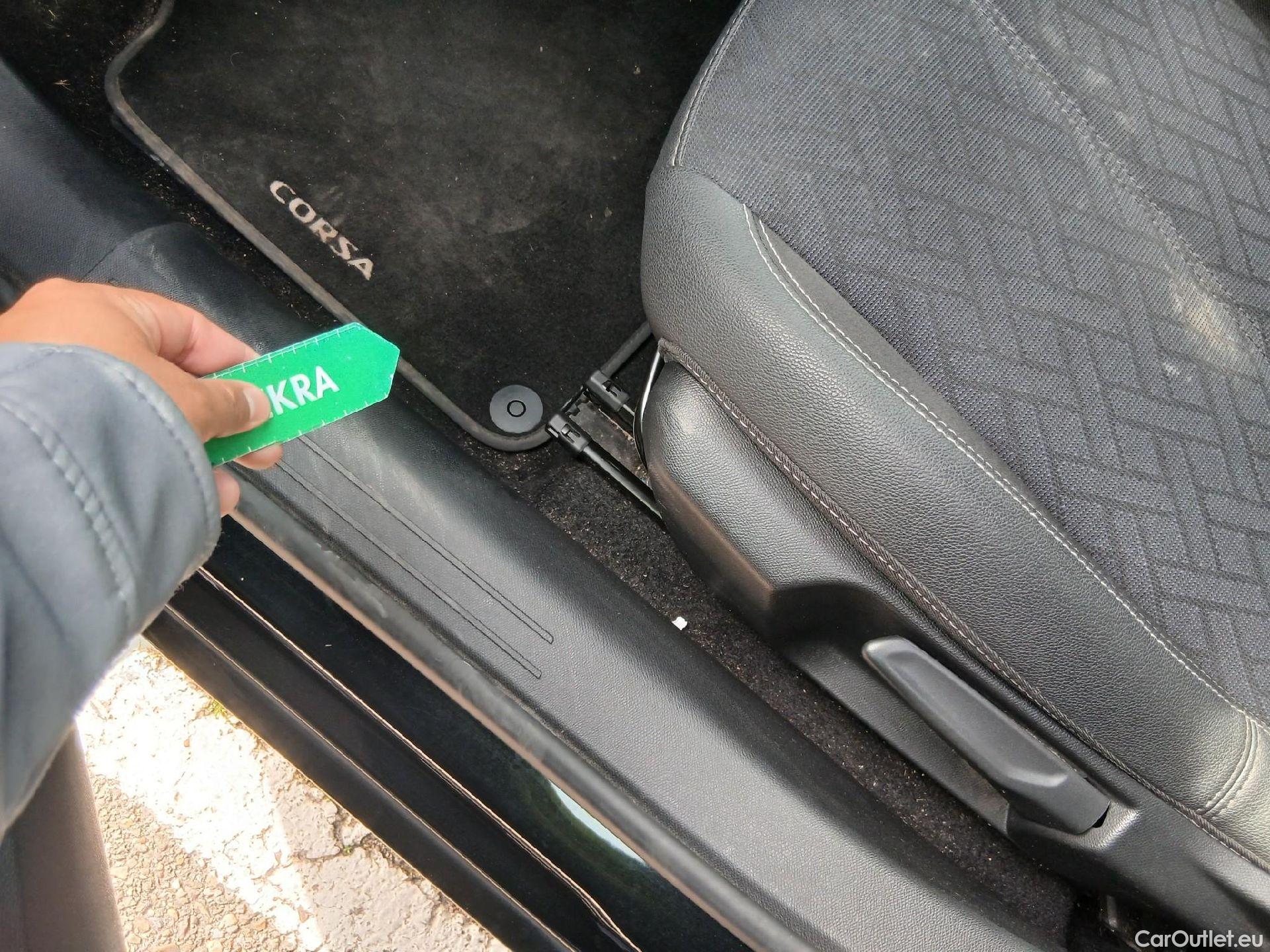  Opel  Corsa OPEL  / 2019 / 5P / berlina con portón 1.2T XHL 74kW (100CV) Elegance Auto #2