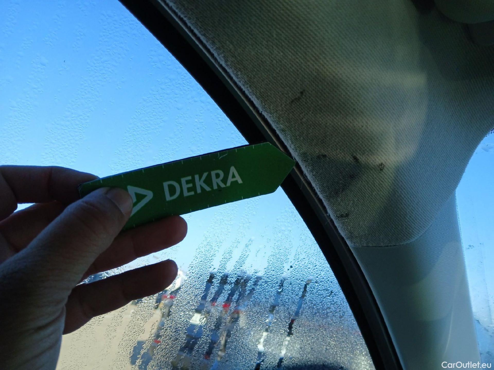  Opel  Corsa OPEL  1.2T XHL 74kW (100CV) Elegance #2