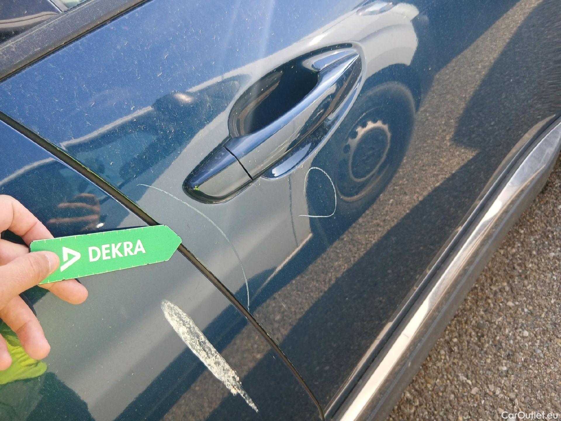  Peugeot  3008 PEUGEOT  / 2020 / 5P / todoterreno 1.5 BlueHDi 96kW (130CV) S&S Allure EAT8 #24