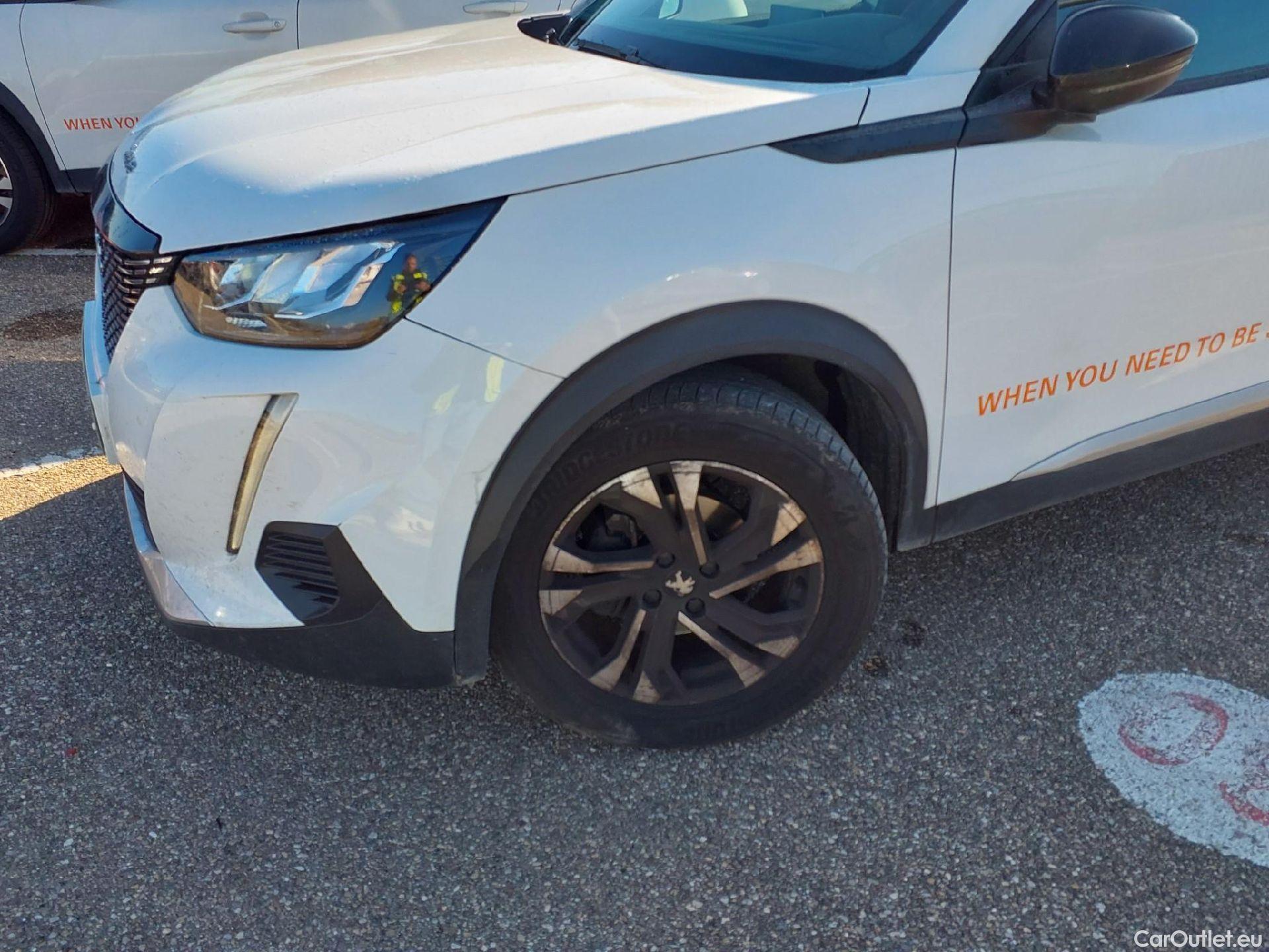  Peugeot  2008 PEUGEOT  / 2019 / 5P / todoterreno Allure BlueHDI 81kW (110CV) #1