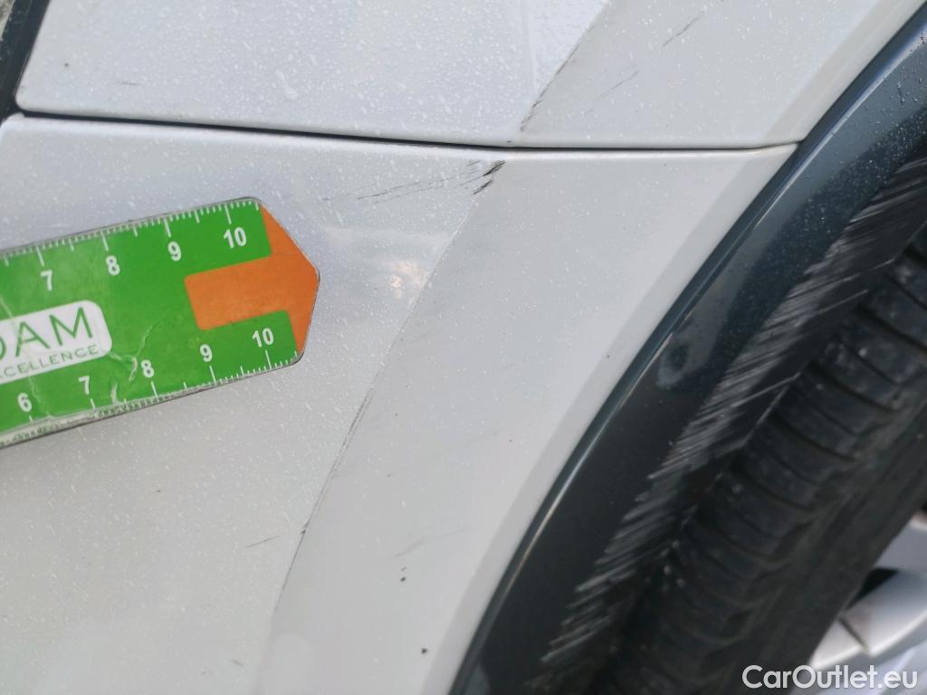  Audi  Q2 AUDI  / 2016 / 5P / todoterreno Design 30 TFSI 85kW (116CV) #16