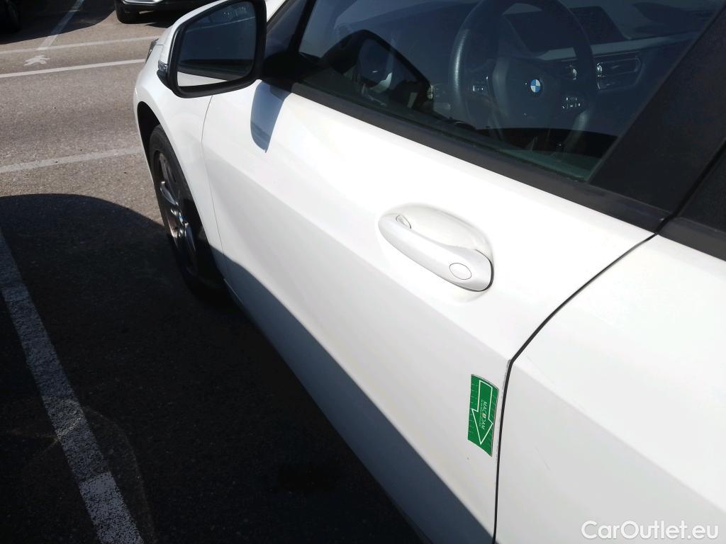  Bmw  Serie 1 BMW  / 2019 / 5P / berlina con portón 116d #1