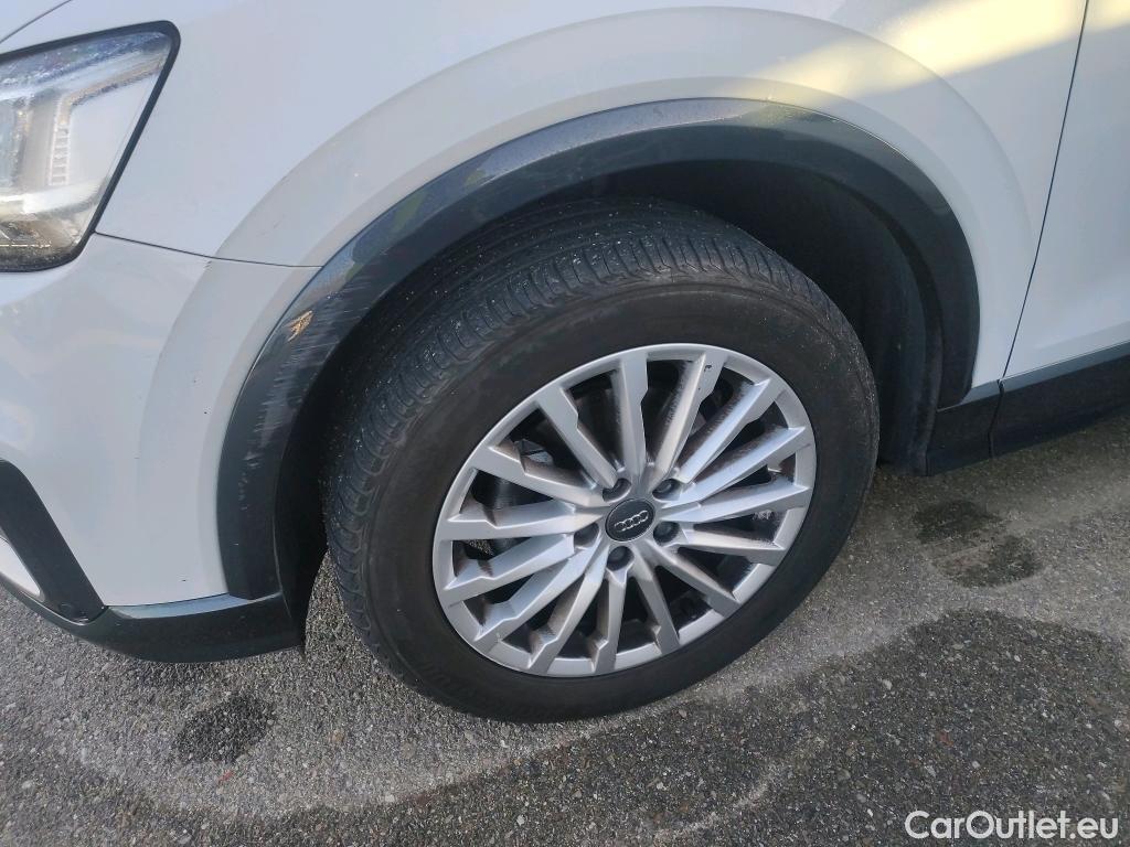  Audi  Q2 AUDI  / 2016 / 5P / todoterreno Design 30 TFSI 85kW (116CV) #17