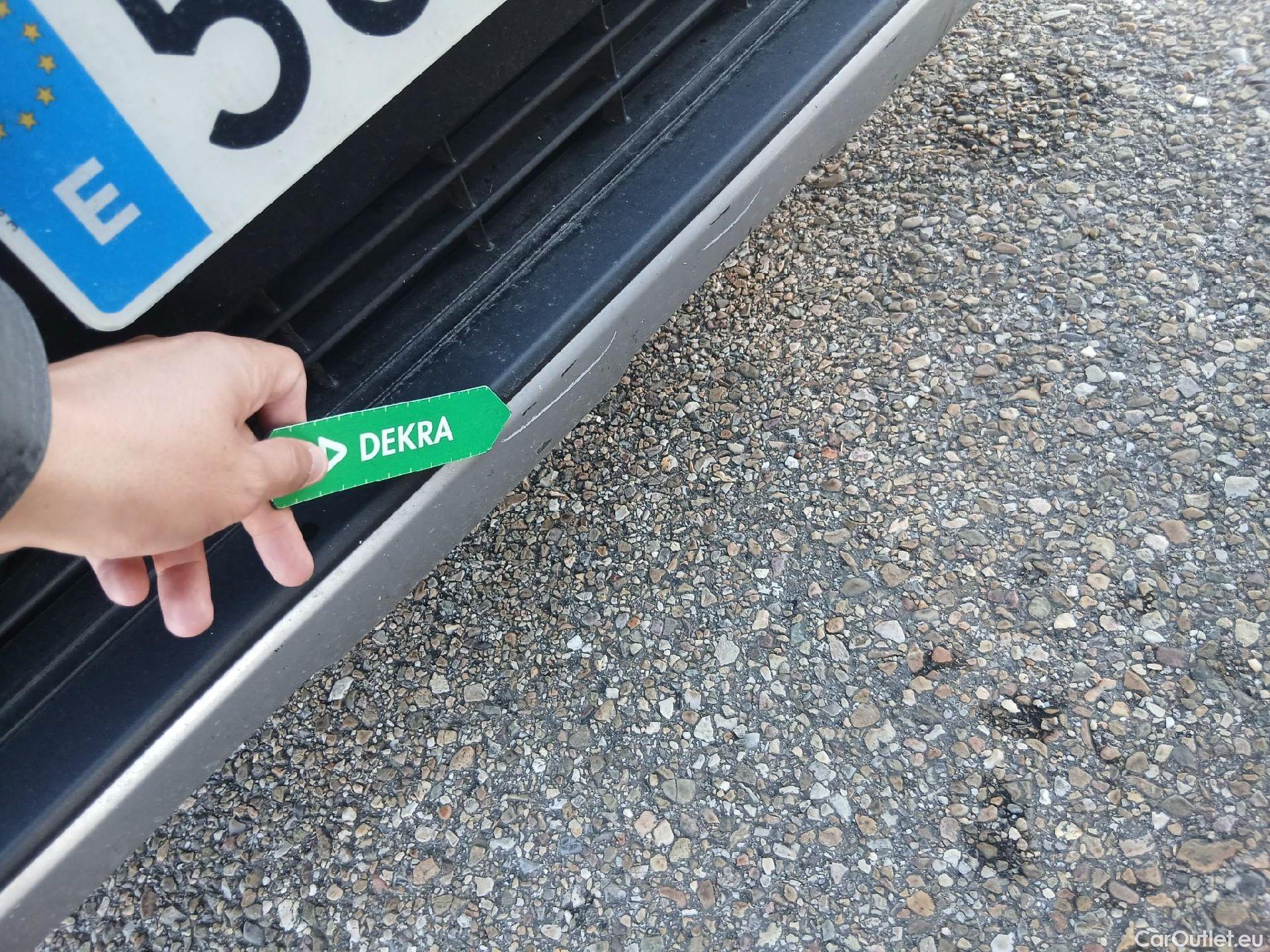  Toyota  RAV4 TOYOTA  / 2018 / 5P / todoterreno 2.5l 220H Advance #7