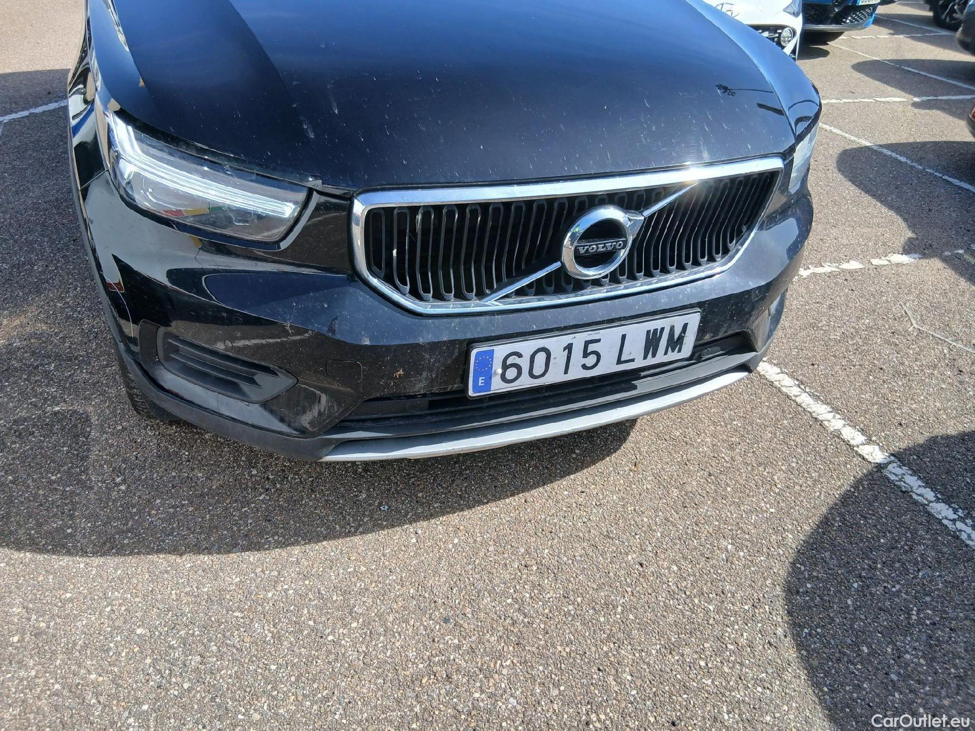  Volvo  XC 40 VOLVO XC40 / 2017 / 5P / todoterreno 2.0 B3 G Momentum Pro Auto #2