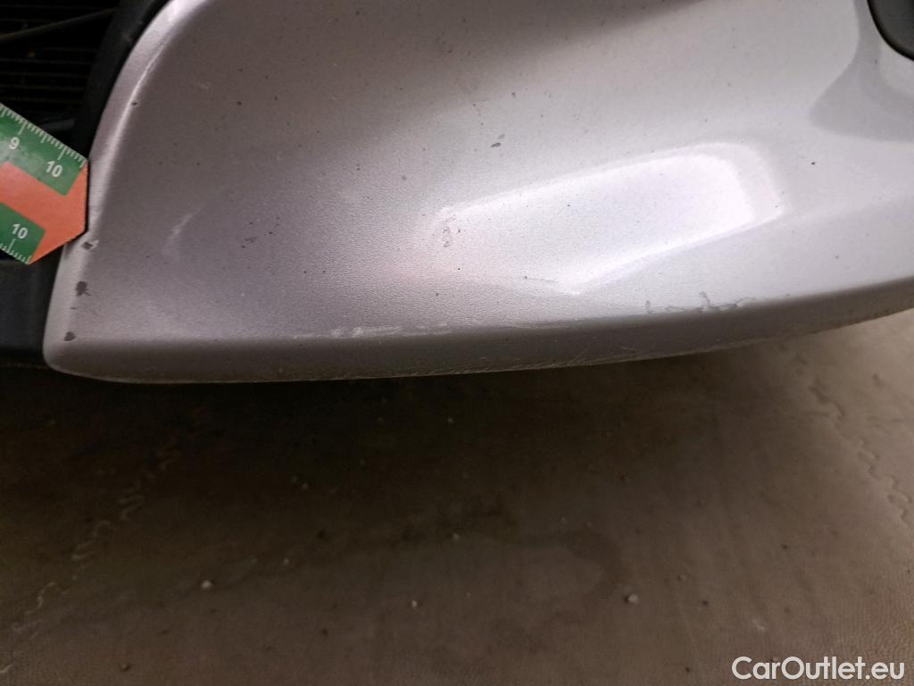  Toyota  Yaris TOYOTA  / 2020 / 5P / berlina con portón 1.5 120H Active Tech #18