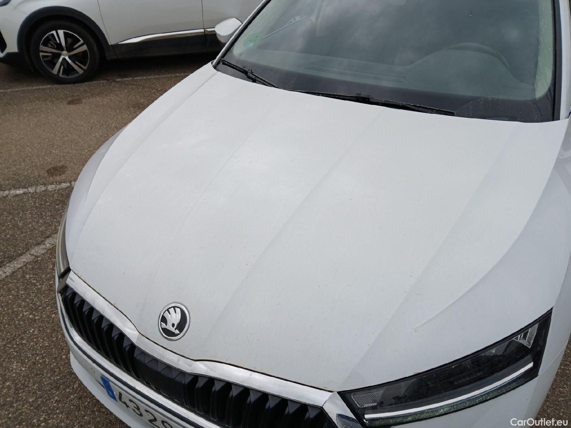  Skoda  Octavia SKODA  / 2020 / 5P / familiar Combi 2.0 TDI 110kW(150CV) DSG Ambition #3