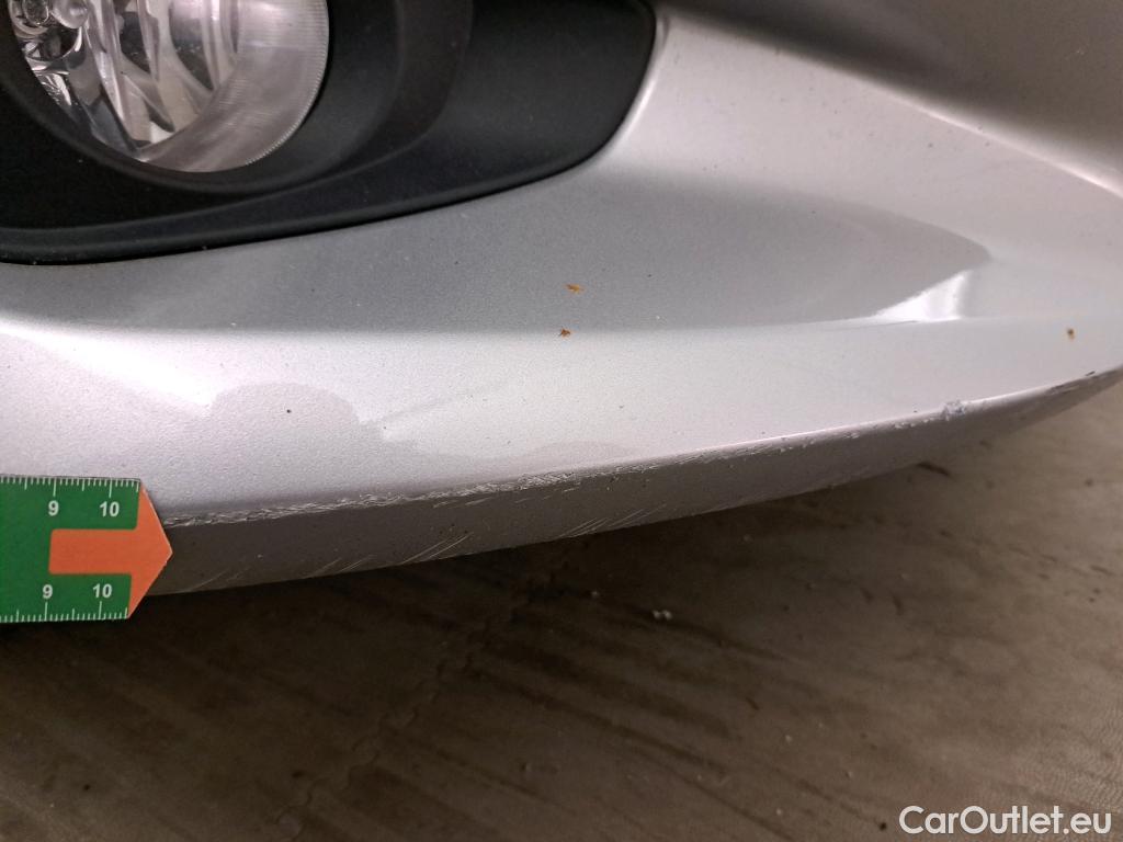  Toyota  Yaris TOYOTA  / 2020 / 5P / berlina con portón 1.5 120H Active Tech #19