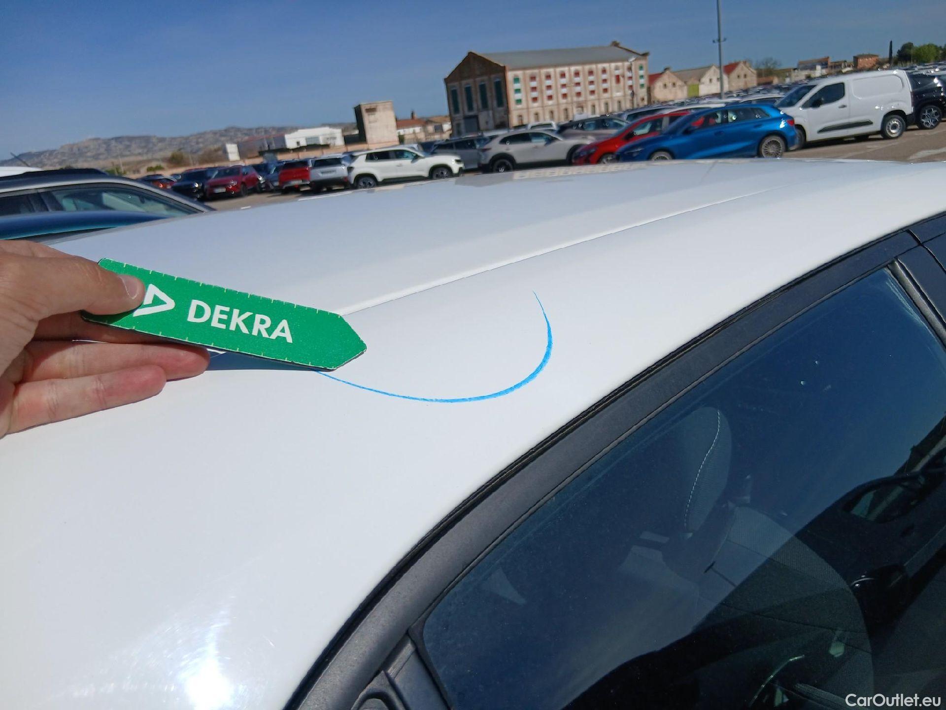  Toyota  Corolla TOYOTA  1.8 125H ACTIVE TECH E-CVT #16