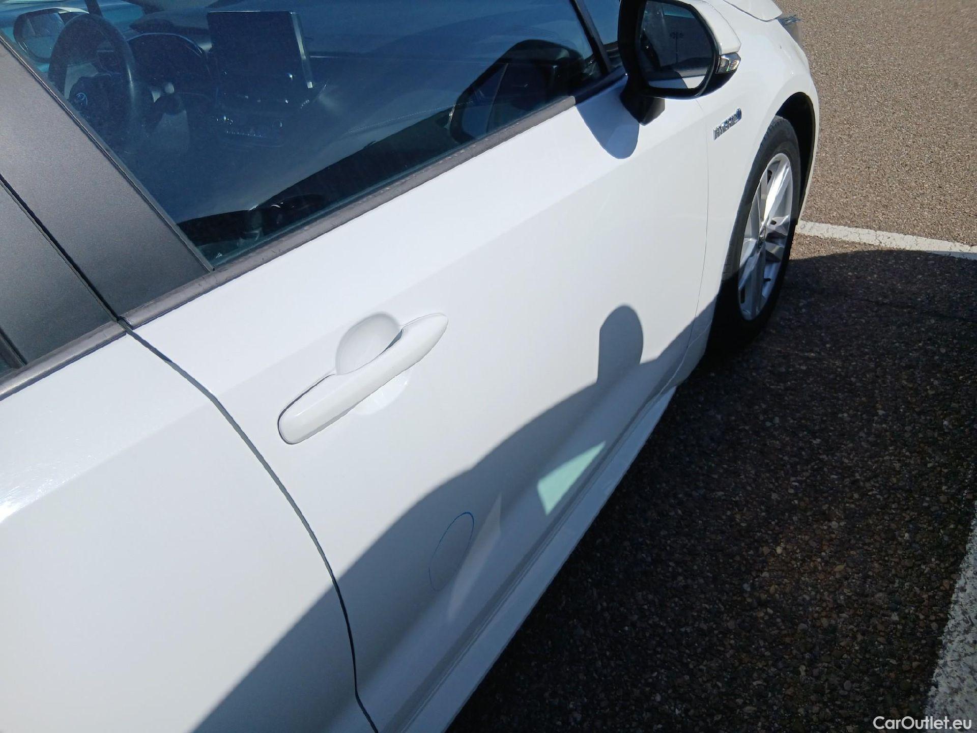  Toyota  Corolla TOYOTA  1.8 125H ACTIVE TECH E-CVT #14